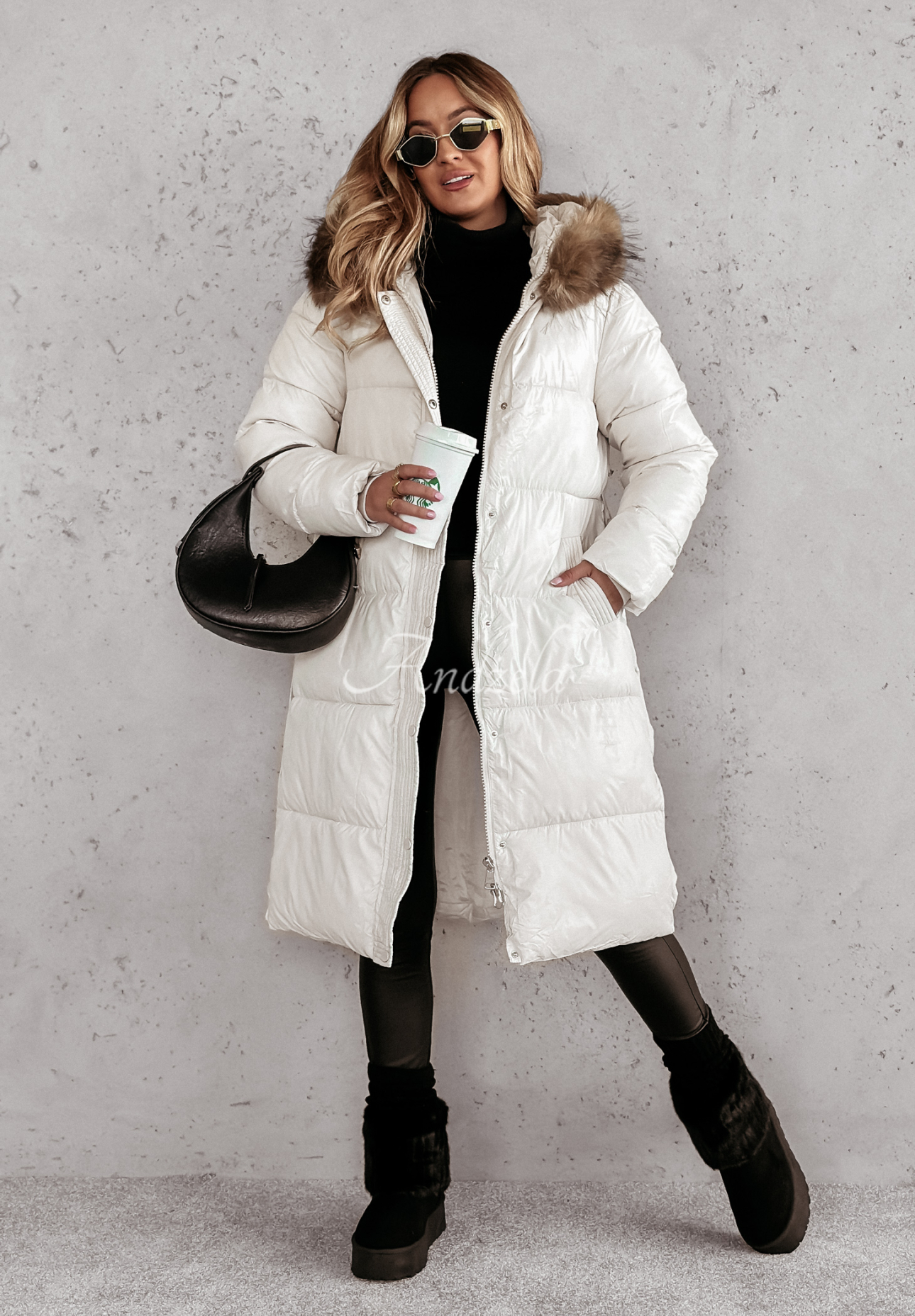 Lange Steppjacke mit Fell Glacial Shine Beige