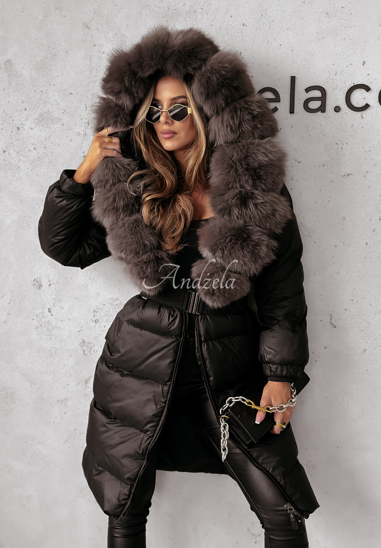 Lange Daunenjacke mit Fell White Wonderland Schwarz