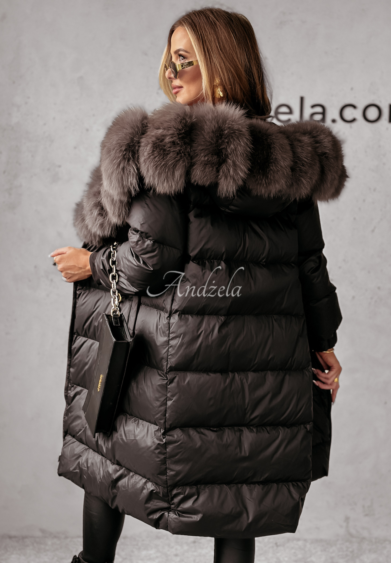 Lange Daunenjacke mit Fell White Wonderland Schwarz