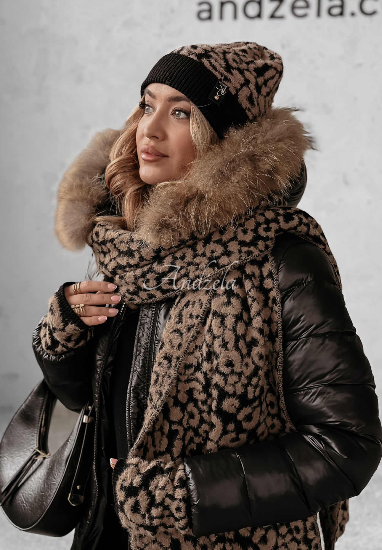 Set: Mütze, Schal, Handschuhe 3in1 mit Leopardenmuster Wild Winter Mokkafarben