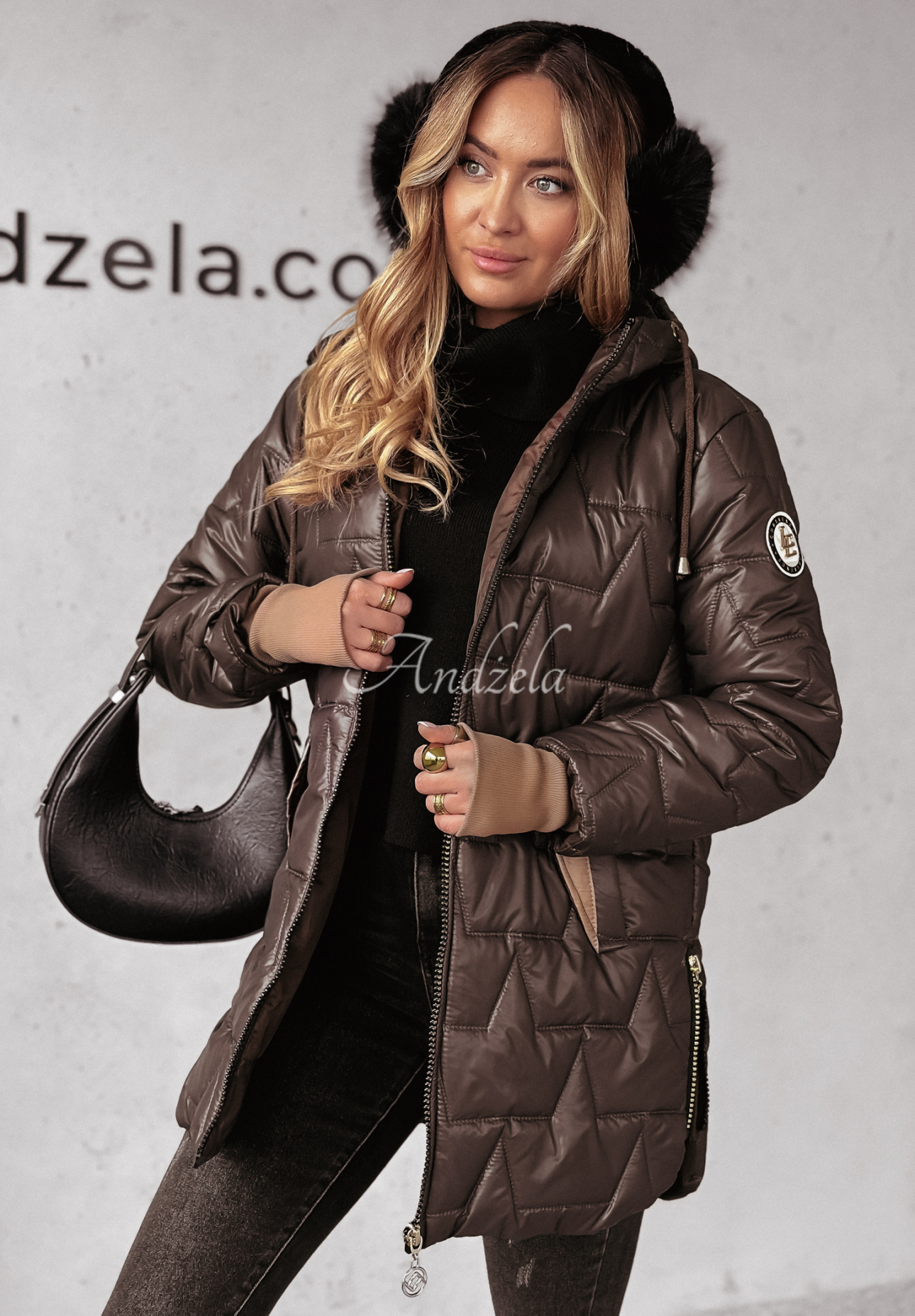 Steppjacke mit Kapuze Cozy Embrace Schokoladenbraun