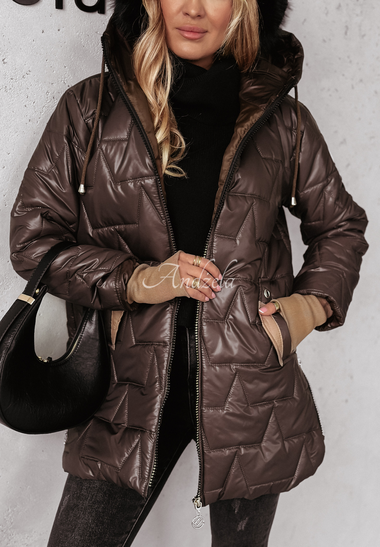 Steppjacke mit Kapuze Cozy Embrace Schokoladenbraun