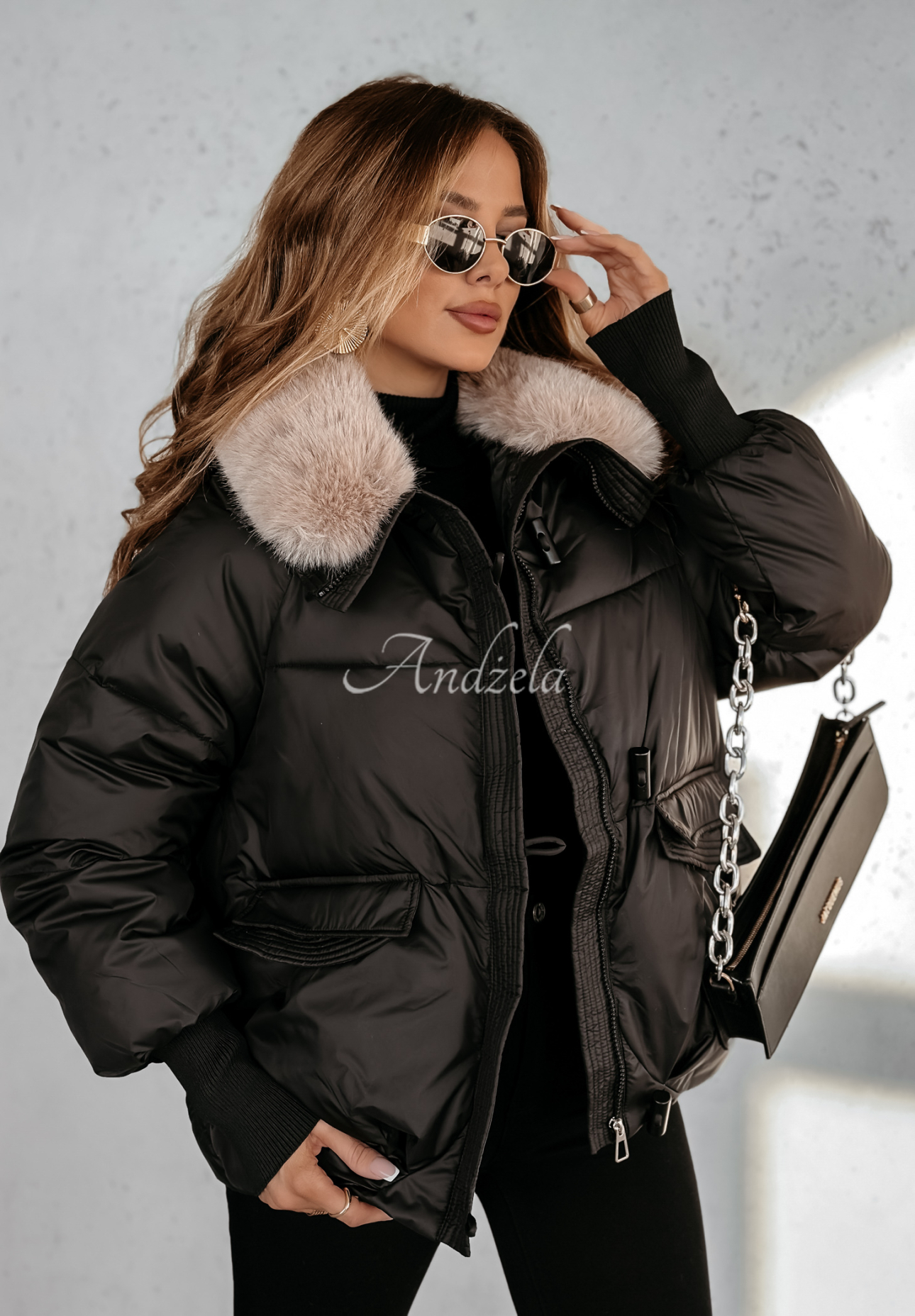 Kurze Jacke mit Fell Hello December Schwarz