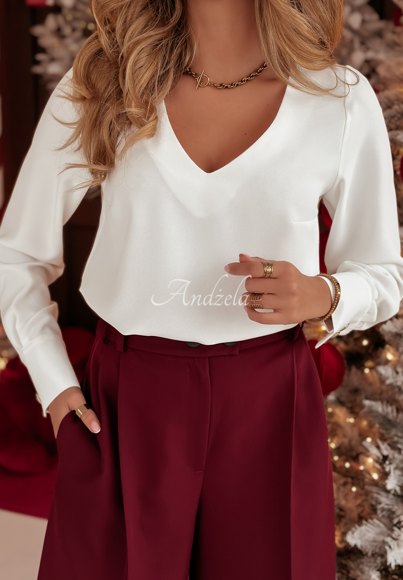 Bluse mit Ausschnitt Simple Is Beautiful Weiß