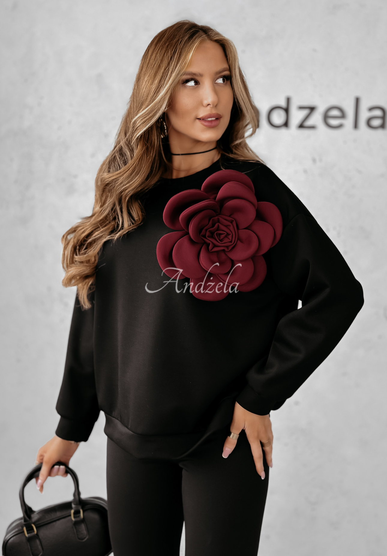 Sweatshirt mit Blume Flora Felicita Schwarz