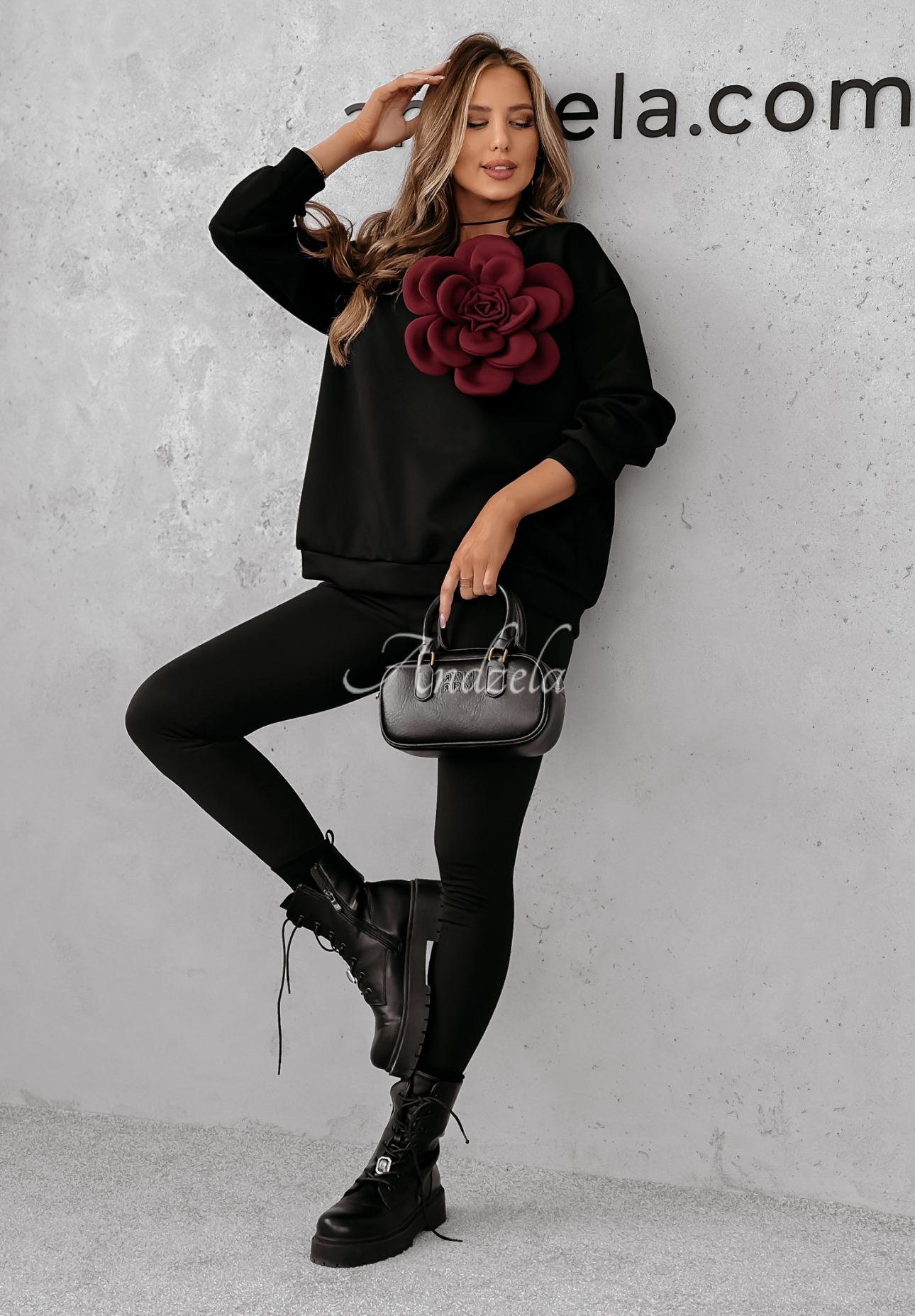 Sweatshirt mit Blume Flora Felicita Schwarz