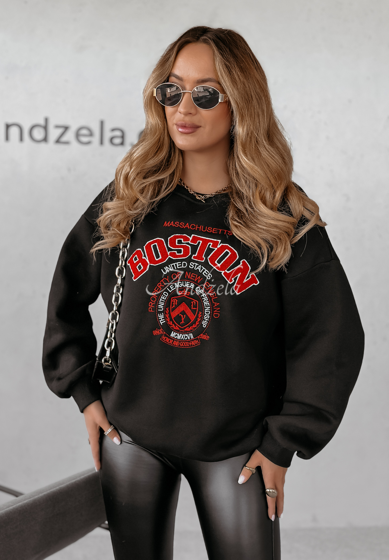 Sweatshirt Boston Massachusetts Schwarz