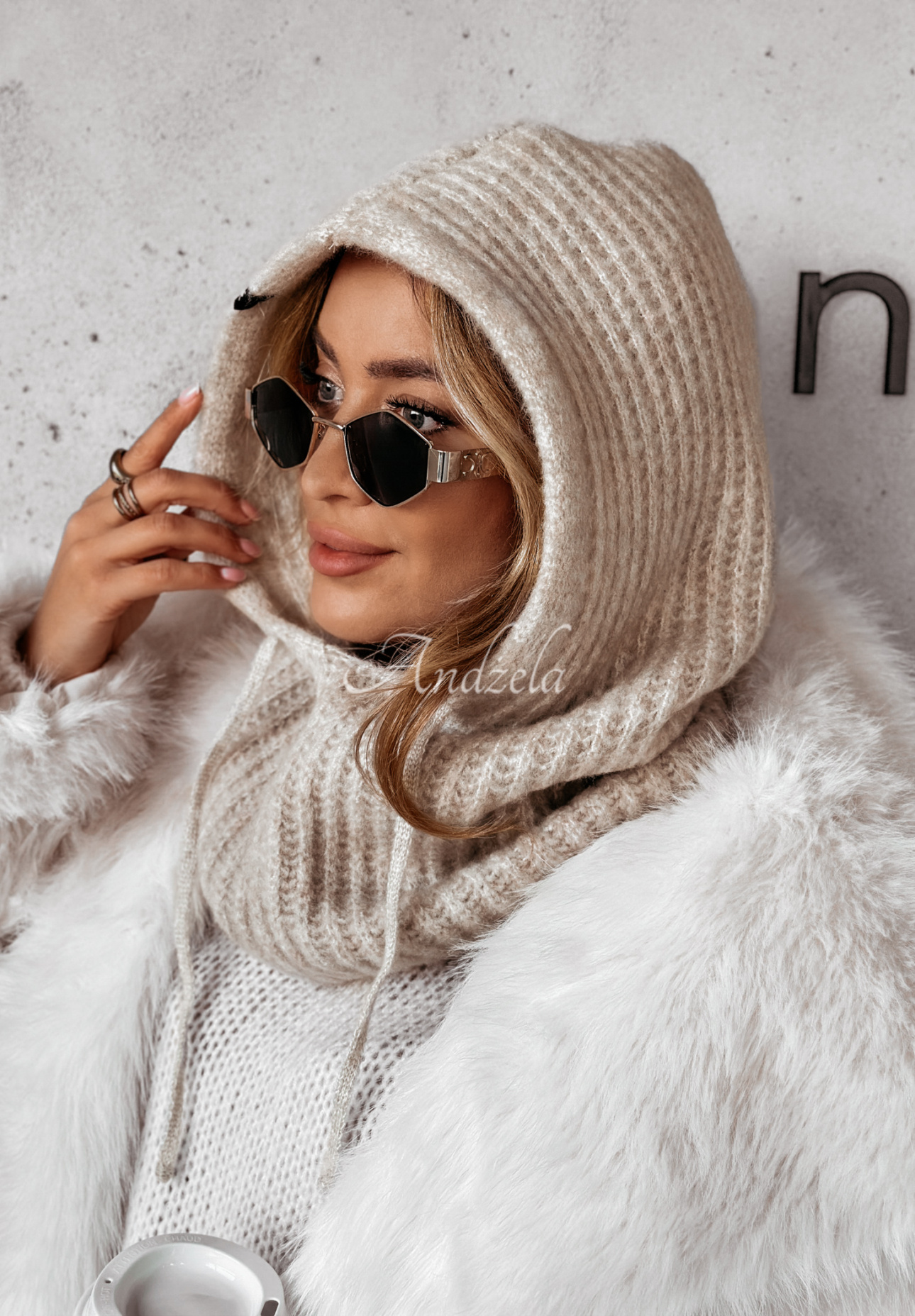 Schlauchschal mit Kapuze balaclava Snow Angels Beige