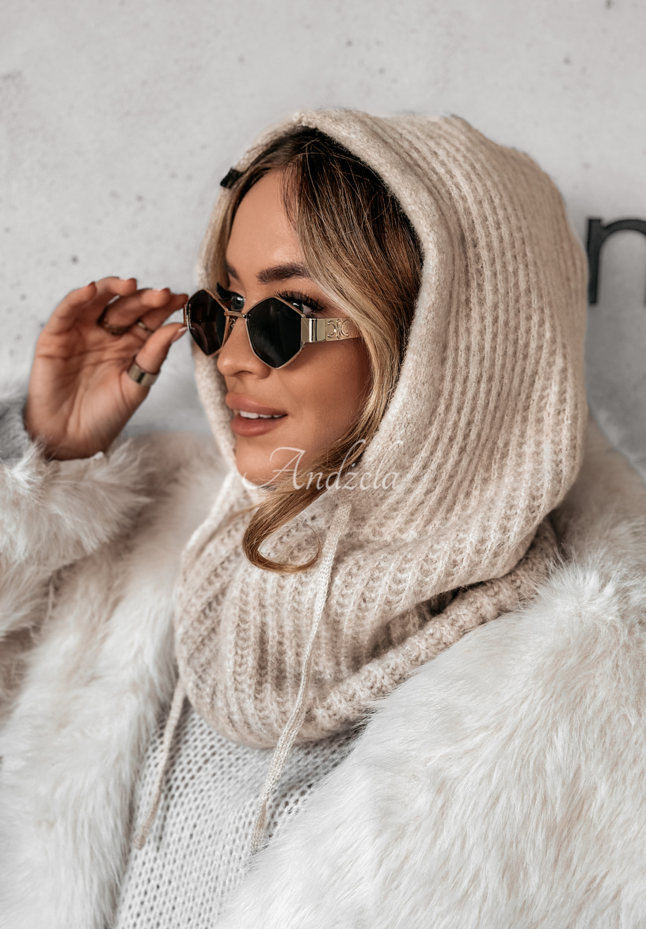 Schlauchschal mit Kapuze balaclava Snow Angels Beige