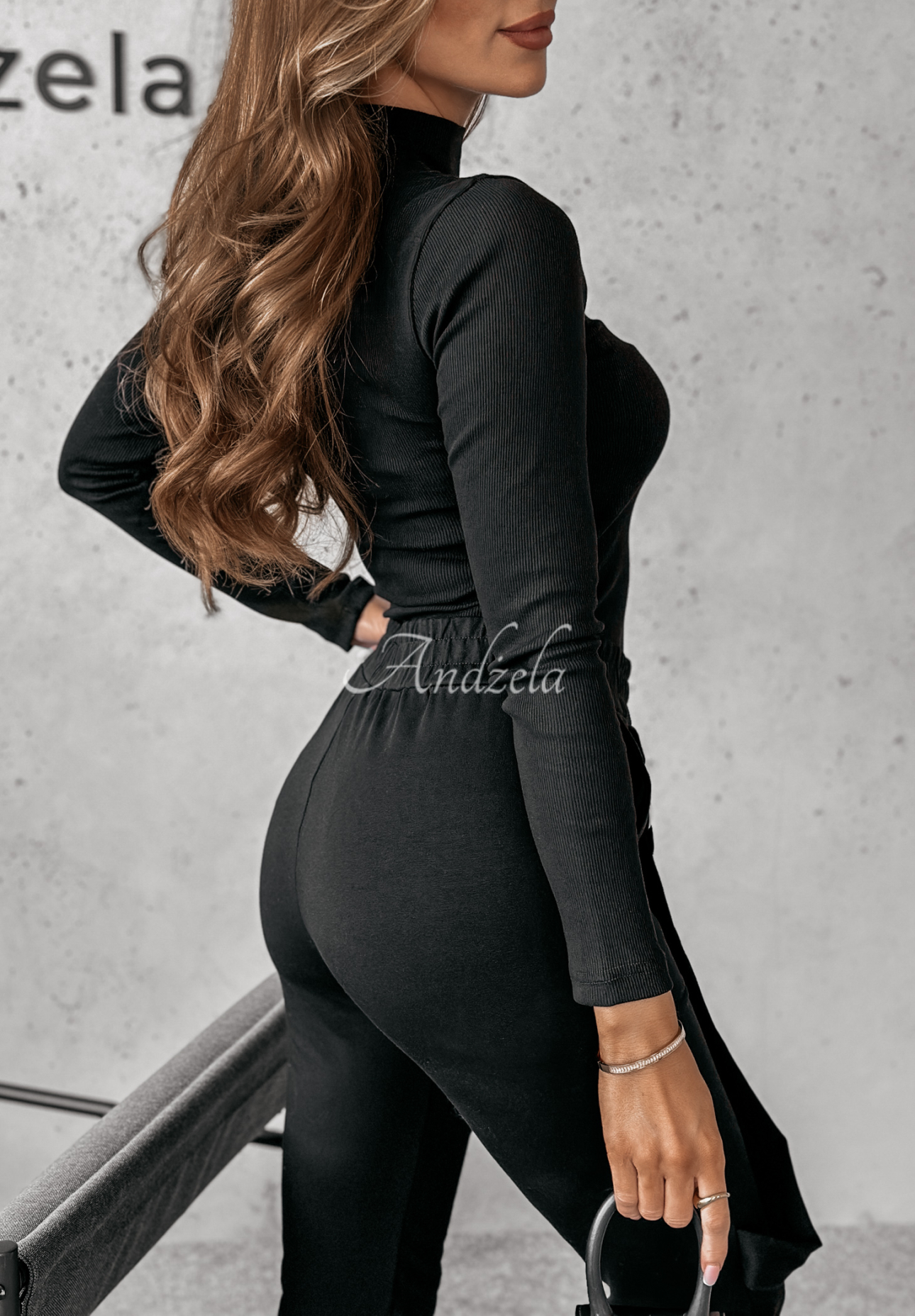 Believe In Tomorrow ribbed half turtleneck blouse black