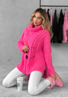 Ozdobnie pleciony Pullover z golfem Rosso Neon Rosa