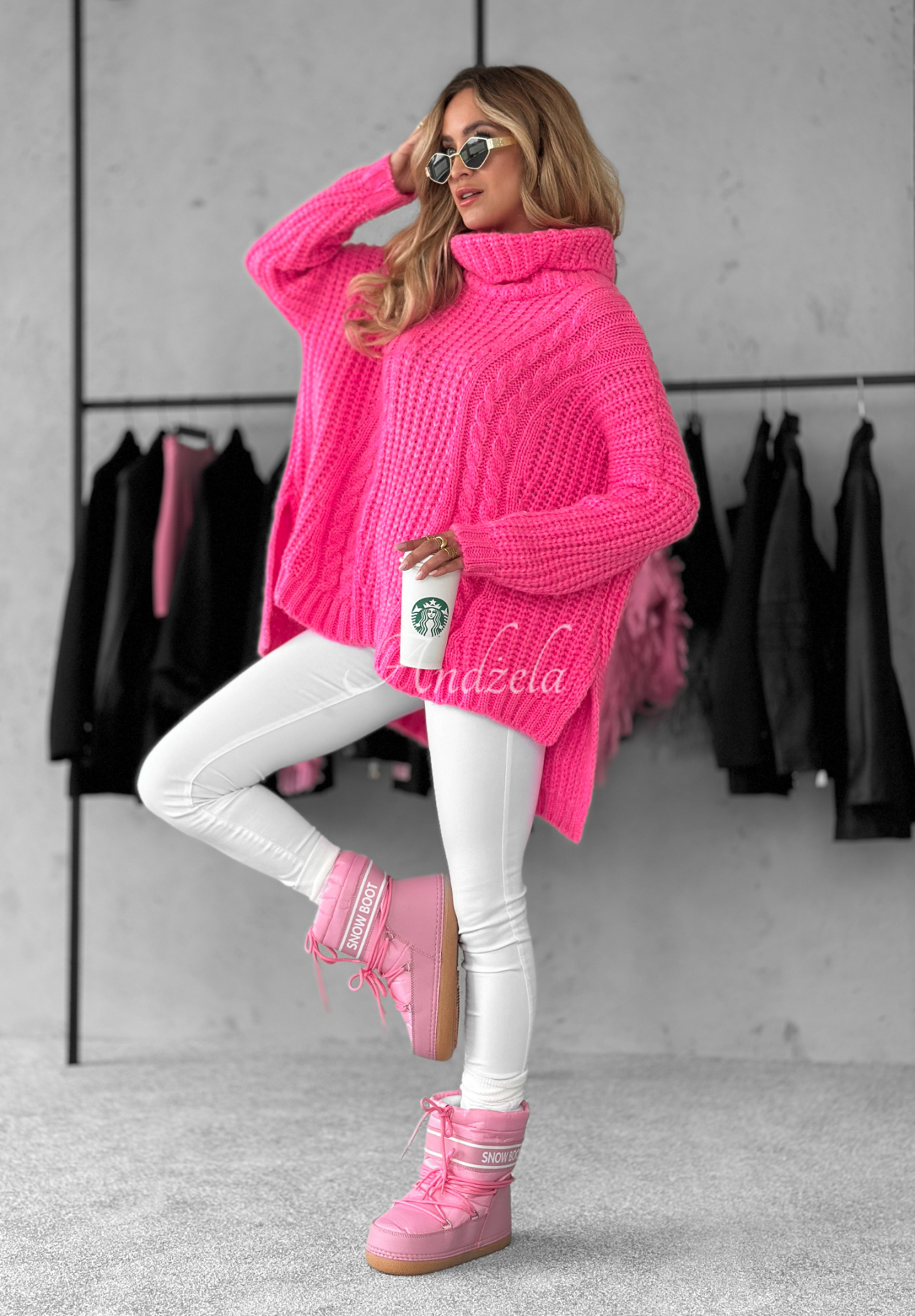 Dekorativ gewebter Rollkragenpullover Rosso Neon Rosa