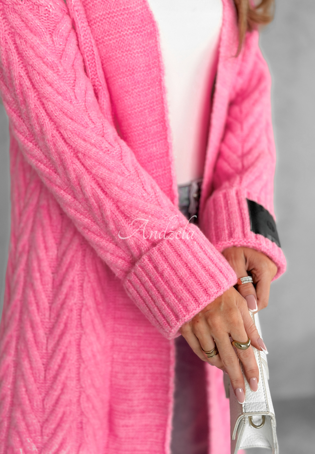 Lange Strickjacke mit dekorativem Strickmuster Raindrop Reverie Rosa