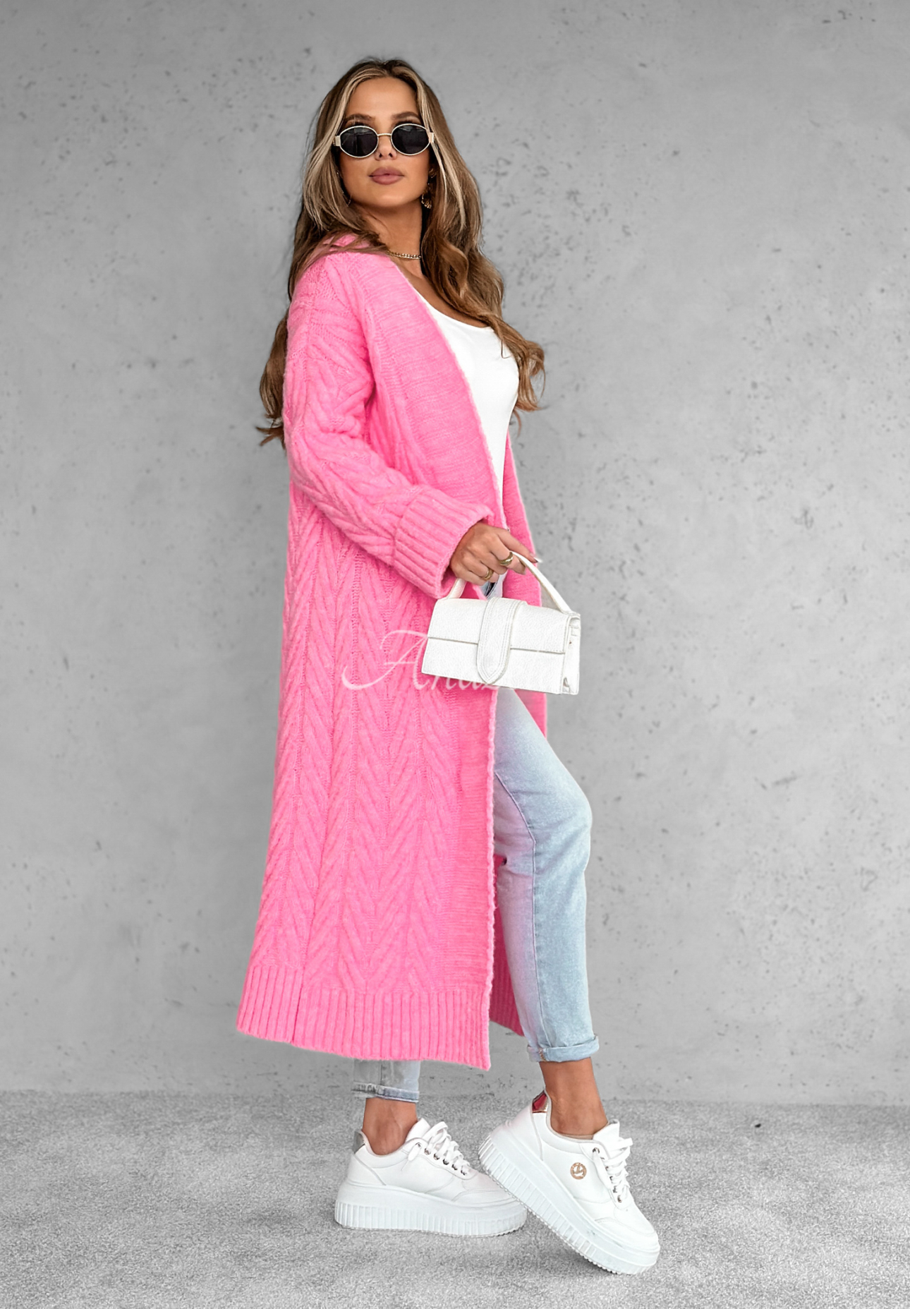 Lange Strickjacke mit dekorativem Strickmuster Raindrop Reverie Rosa