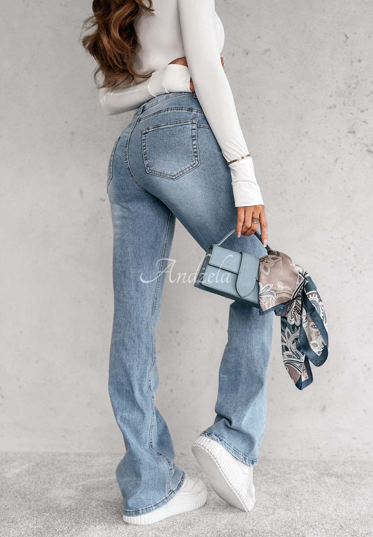 Ausgestellte Jeans Feeling Adorable Blau