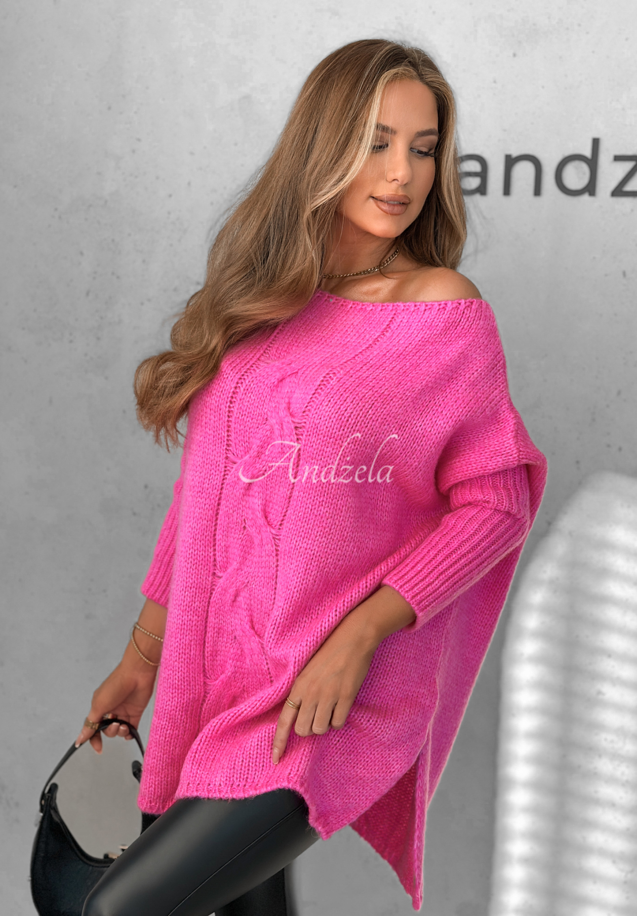 Oversize-Pullover mit dekorativem Strickmuster Batya Neon Rosa