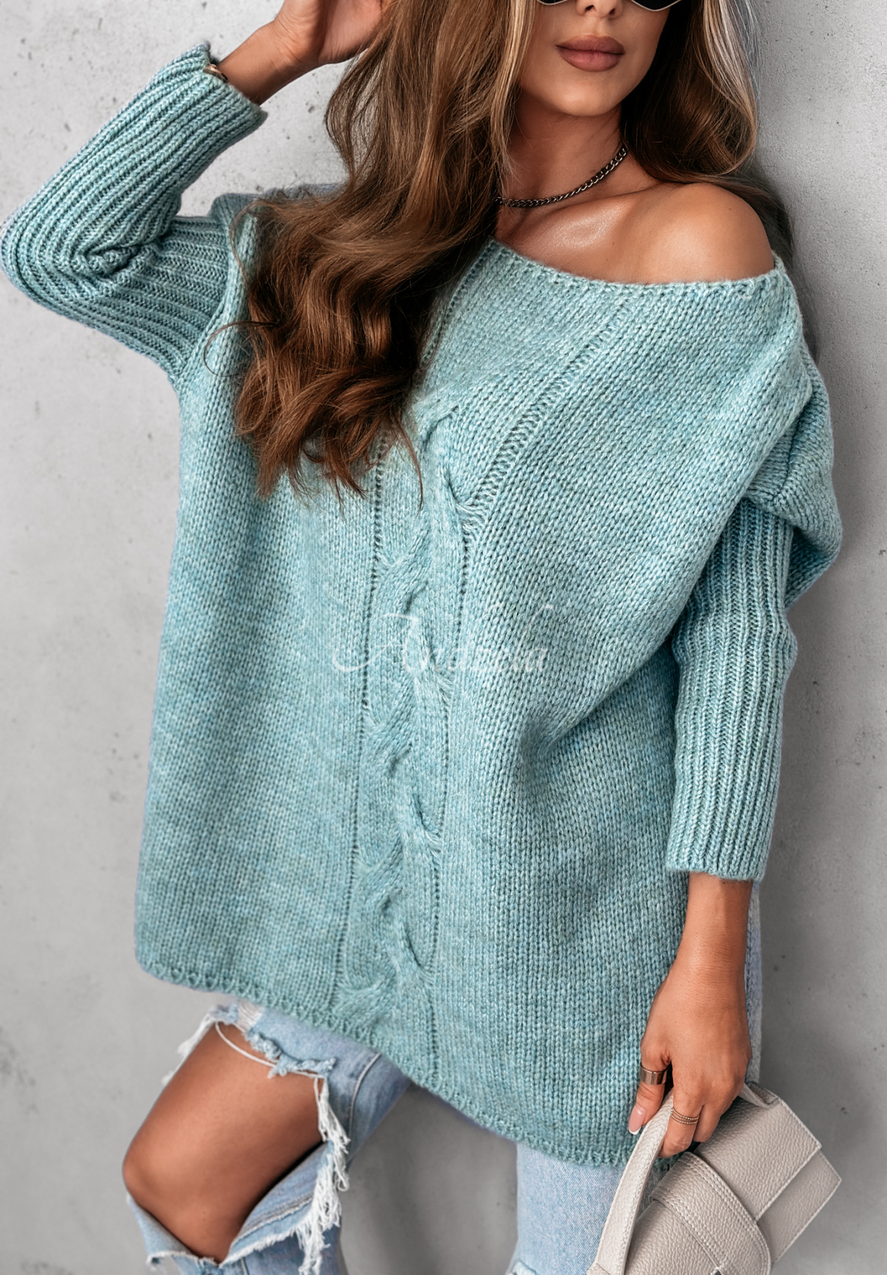 Oversize-Pullover mit dekorativem Strickmuster Batya Hellblau