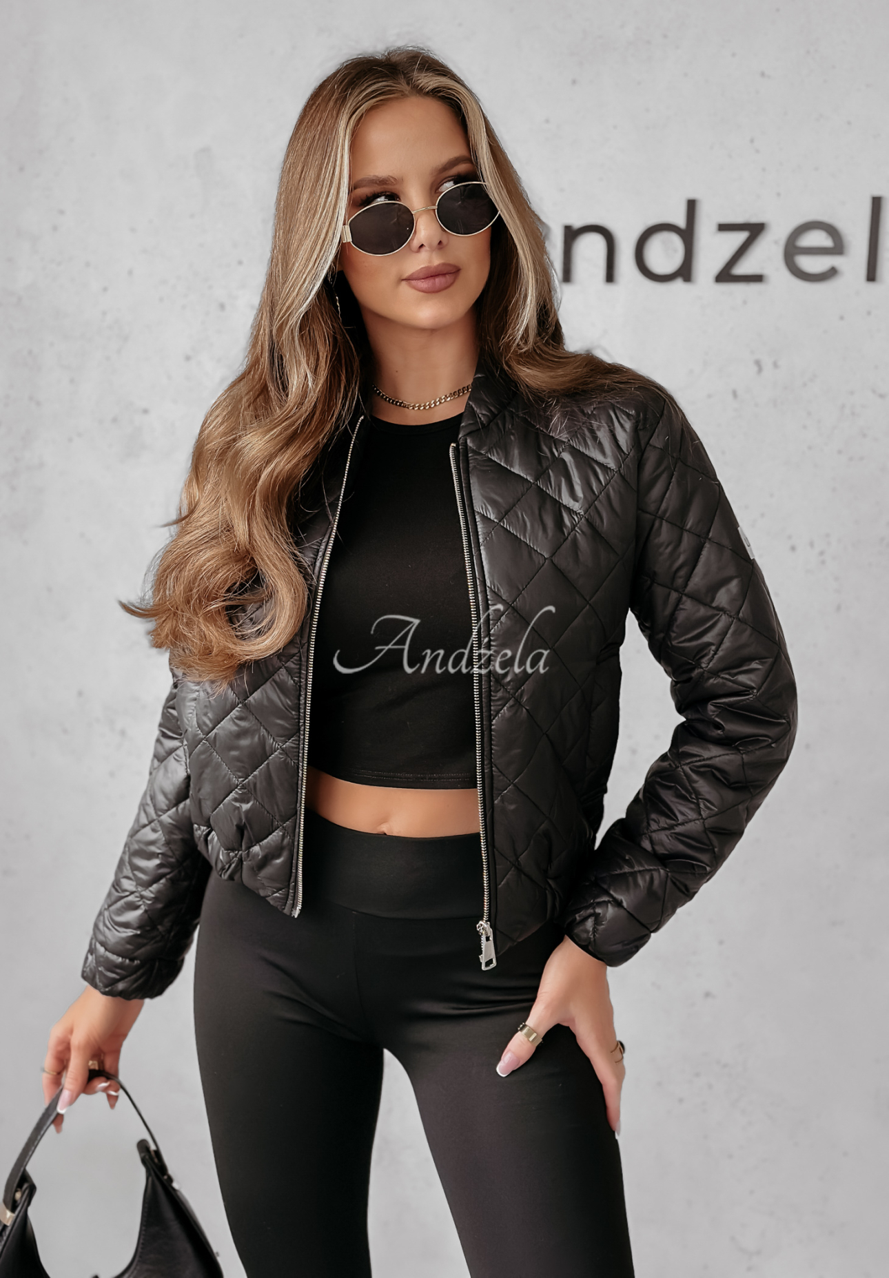 Kurze gesteppte Bomberjacke Unstoppable You Schwarz