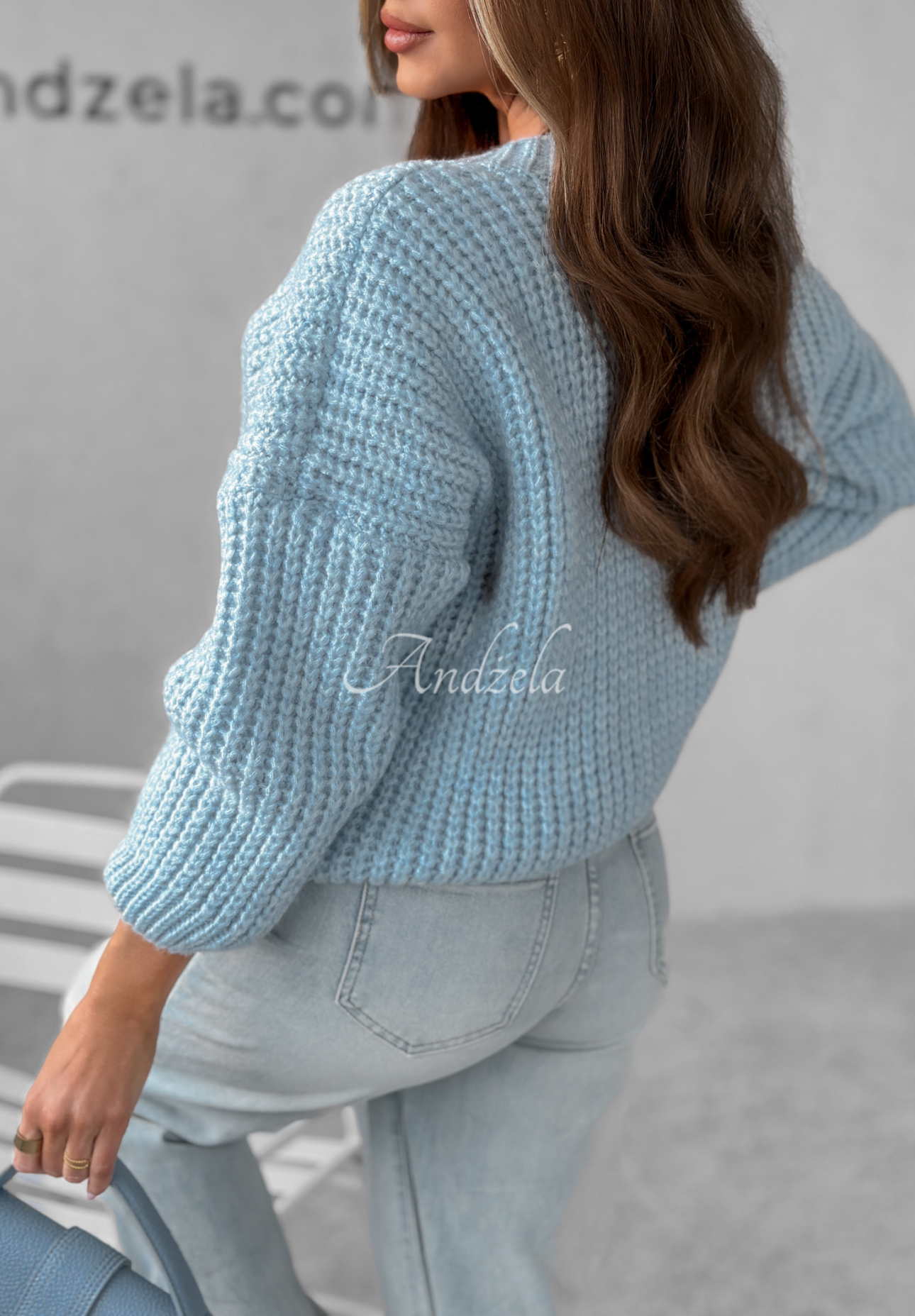 Übergroßer Pullover mit Ausschnitt Fluffy Excellence Himmelblau