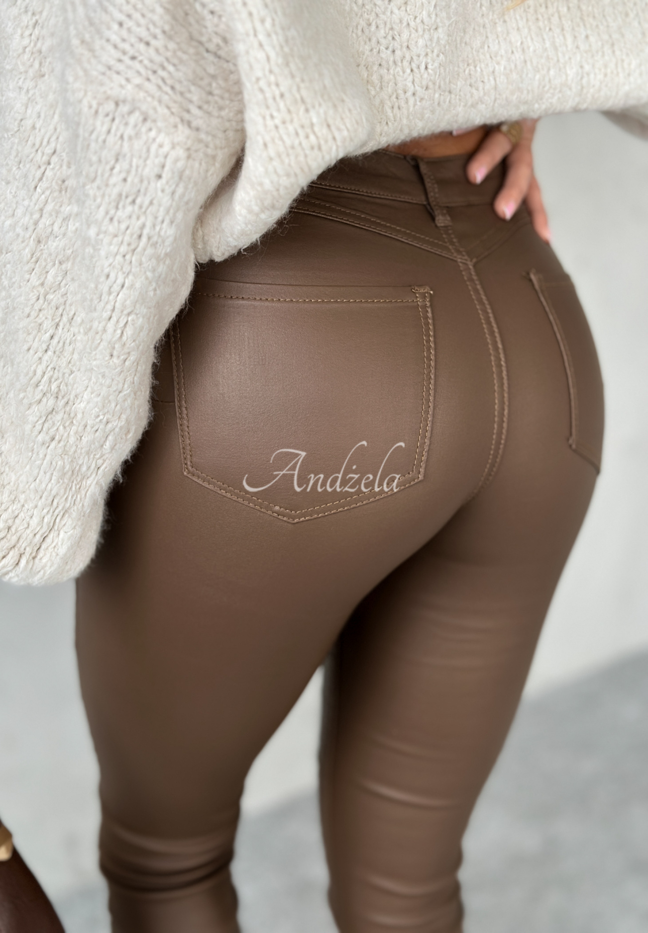 Isabell chocolate waxed pants