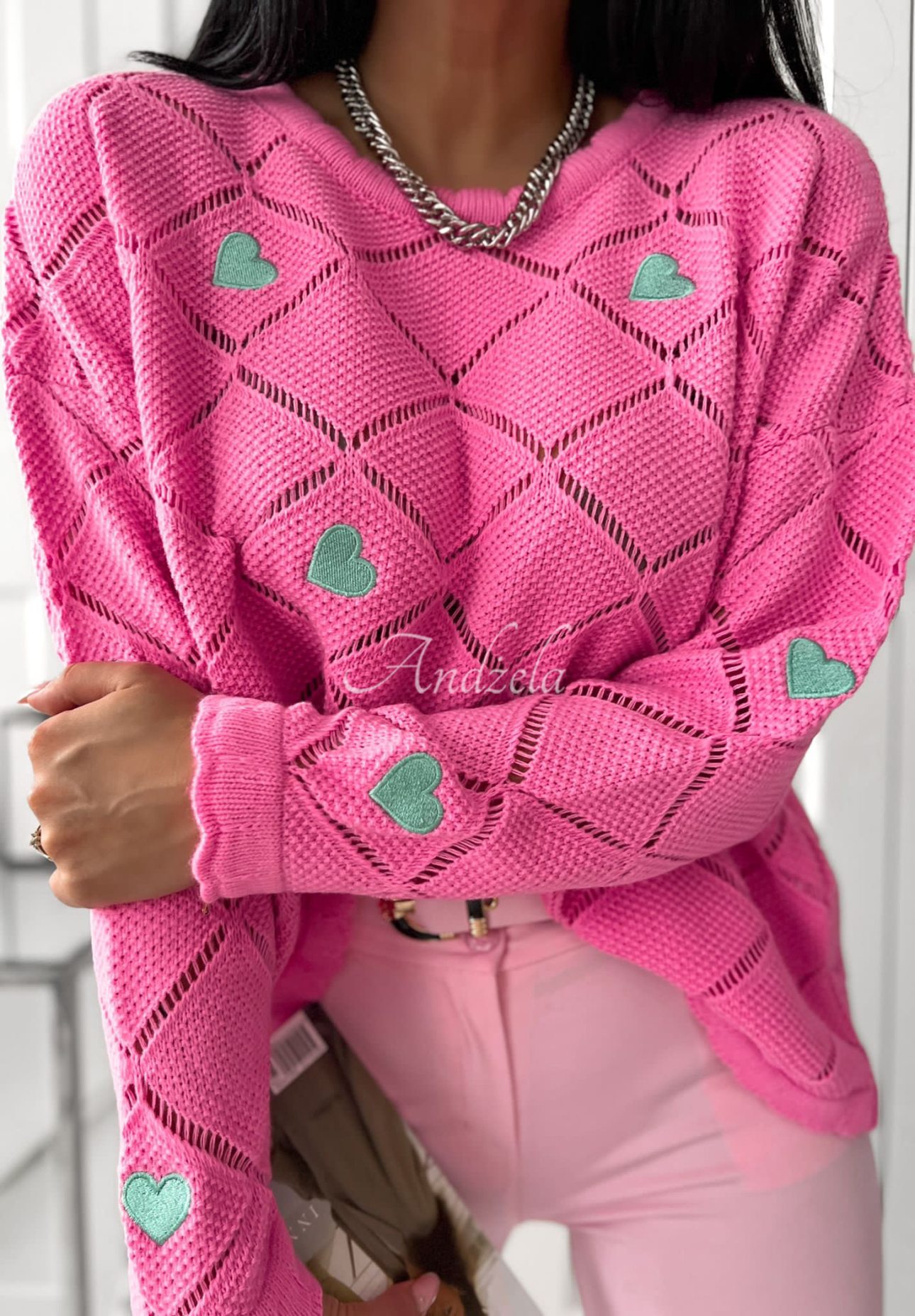 Kurzer durchbrochener Pullover mit Herzen Valentine&#039;s Wishes Rosa