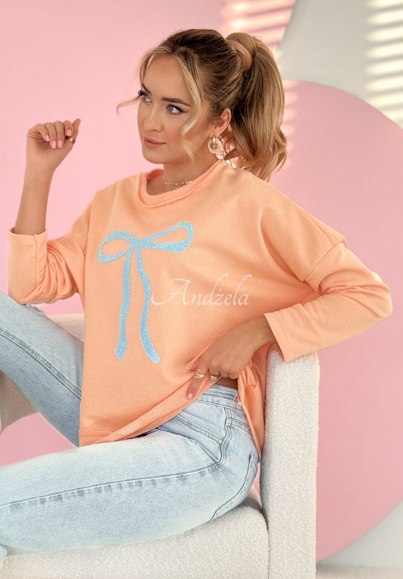 Oversize-Sweatshirt mit Schleife Dear To Me Orange