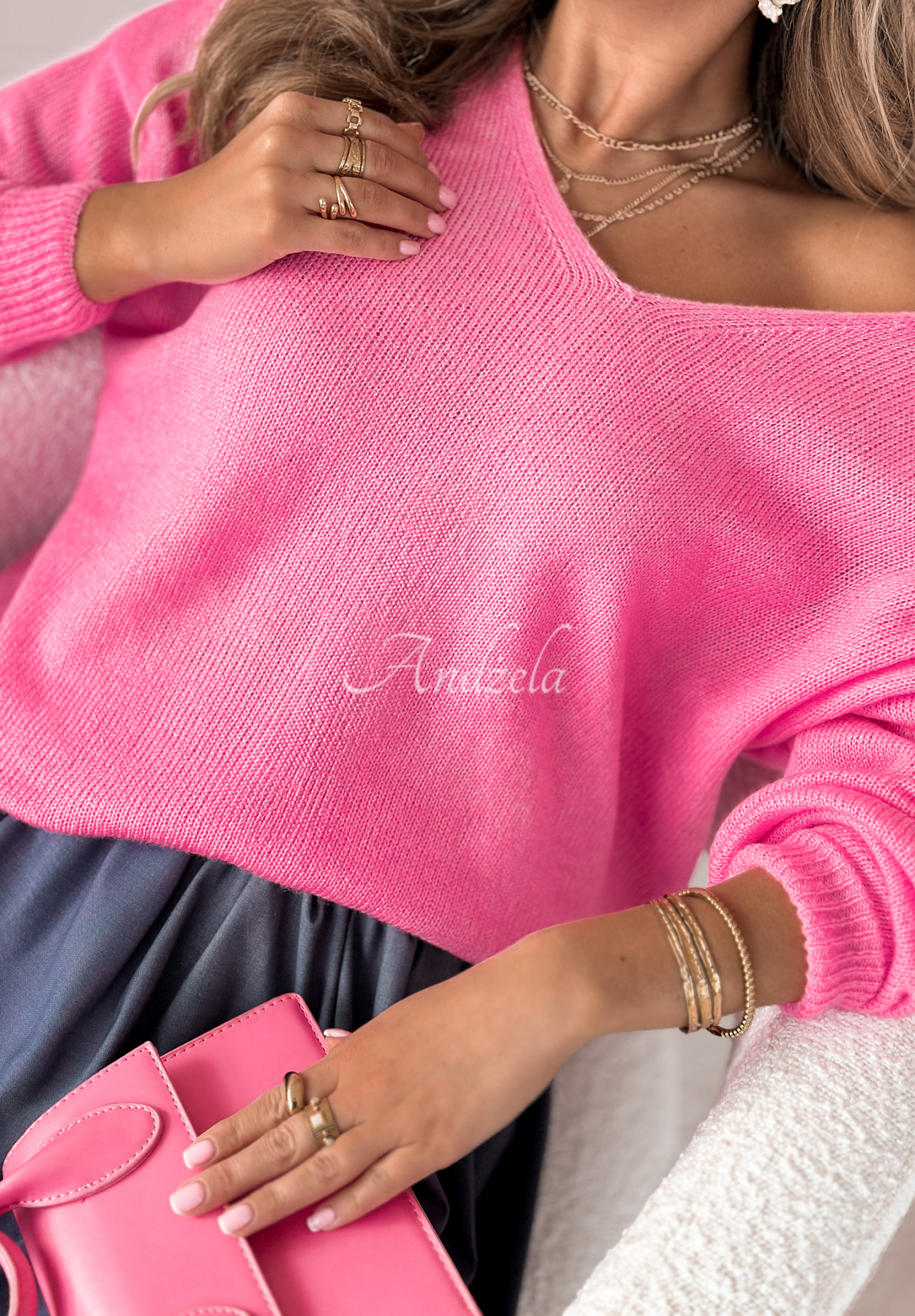 Sweater with neckline Caffe Latte pink