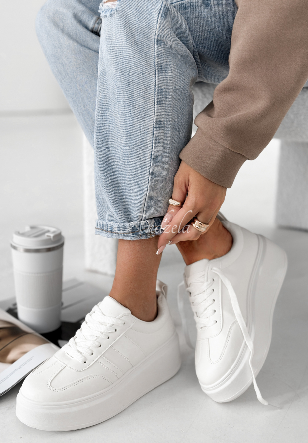 Sneakers Start With Forever wei&szlig;
