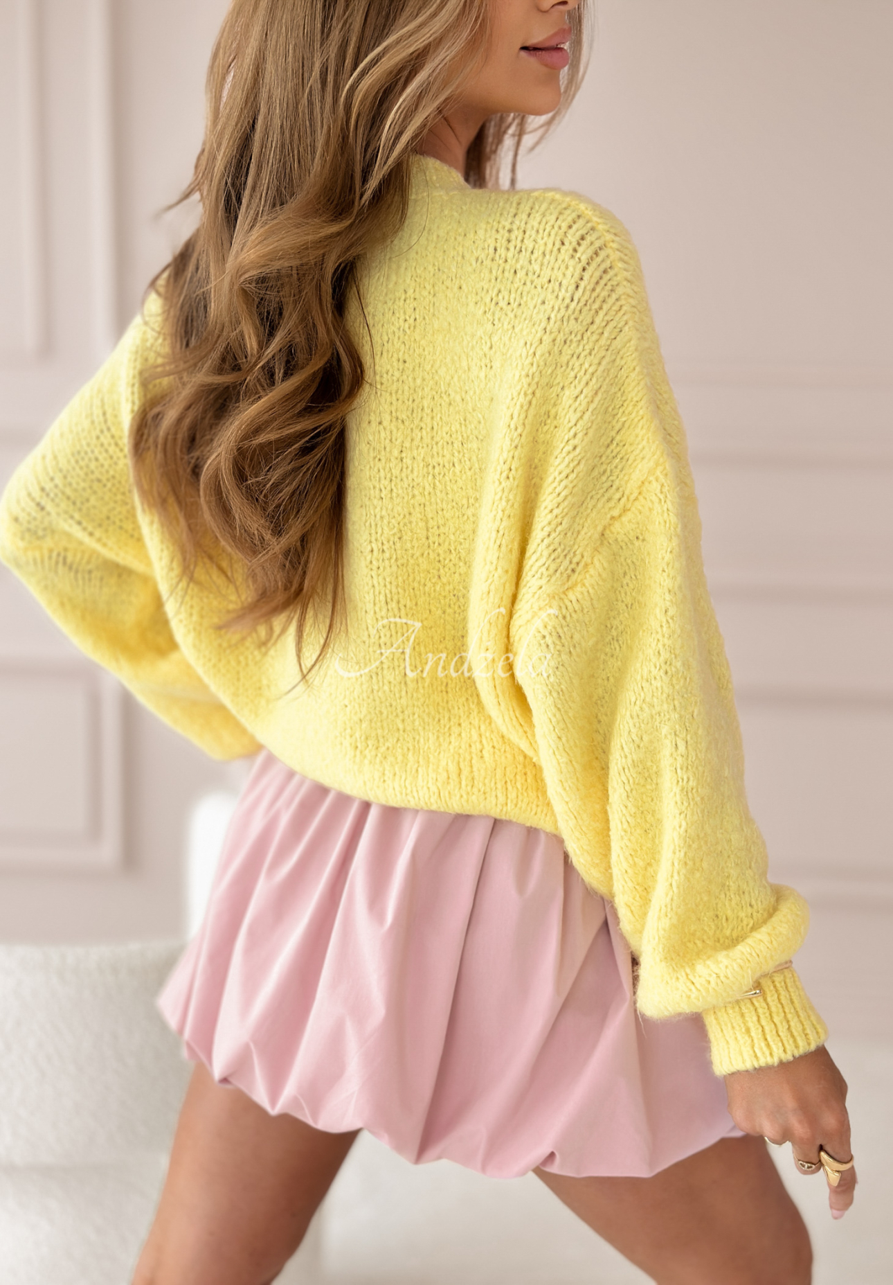Amari oversize sweater light yellow
