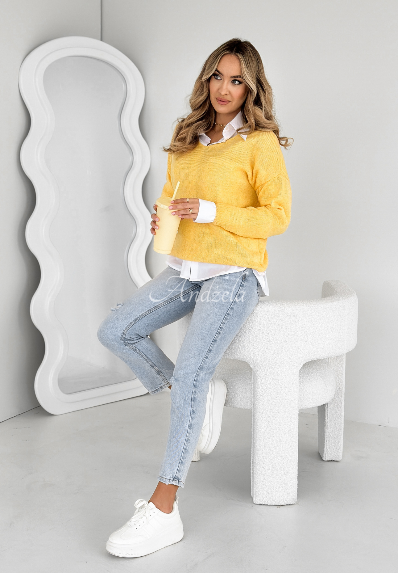 Pullover mit Ausschnitt Caffe Latte Gelb