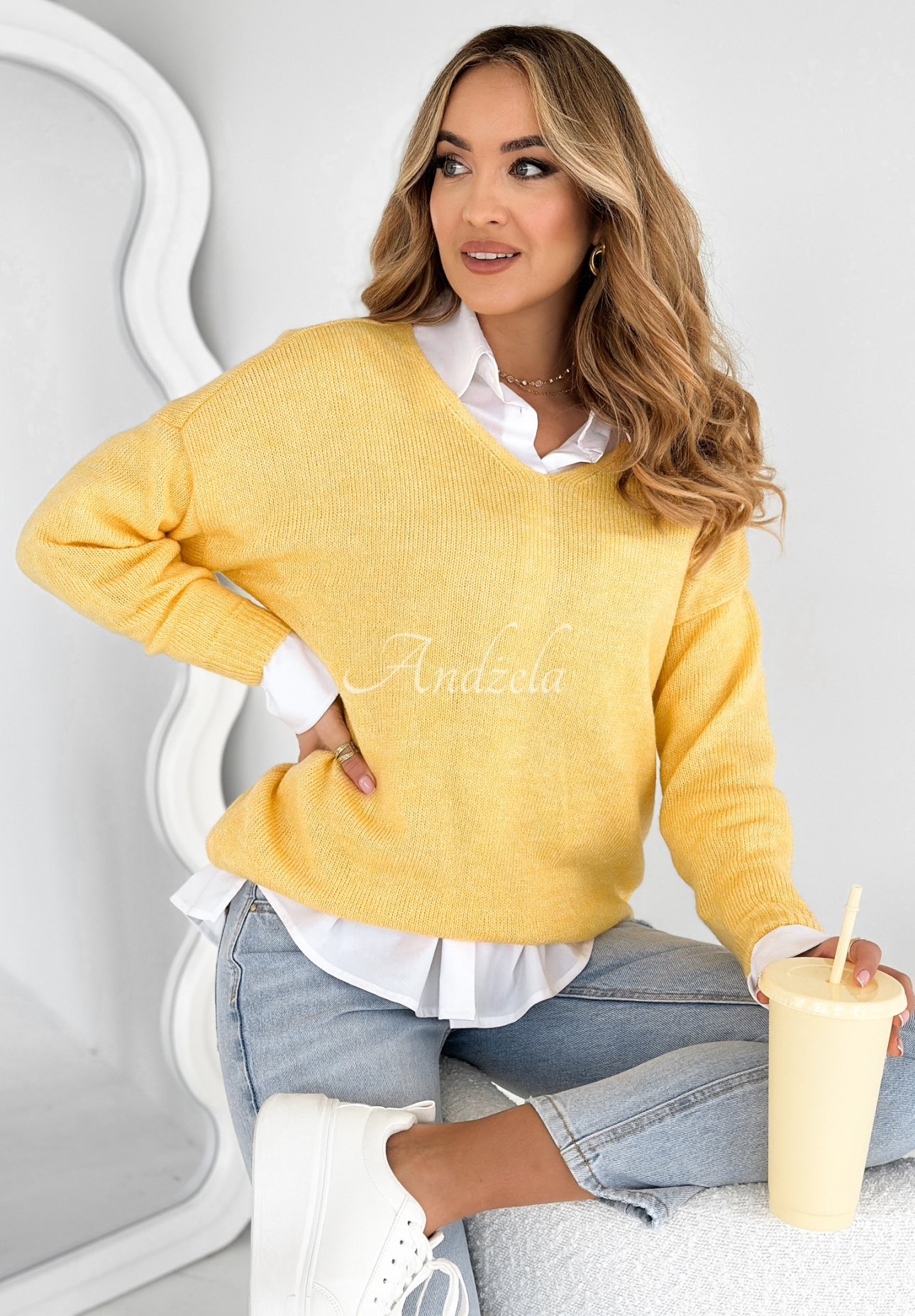 Pullover mit Ausschnitt Caffe Latte Gelb