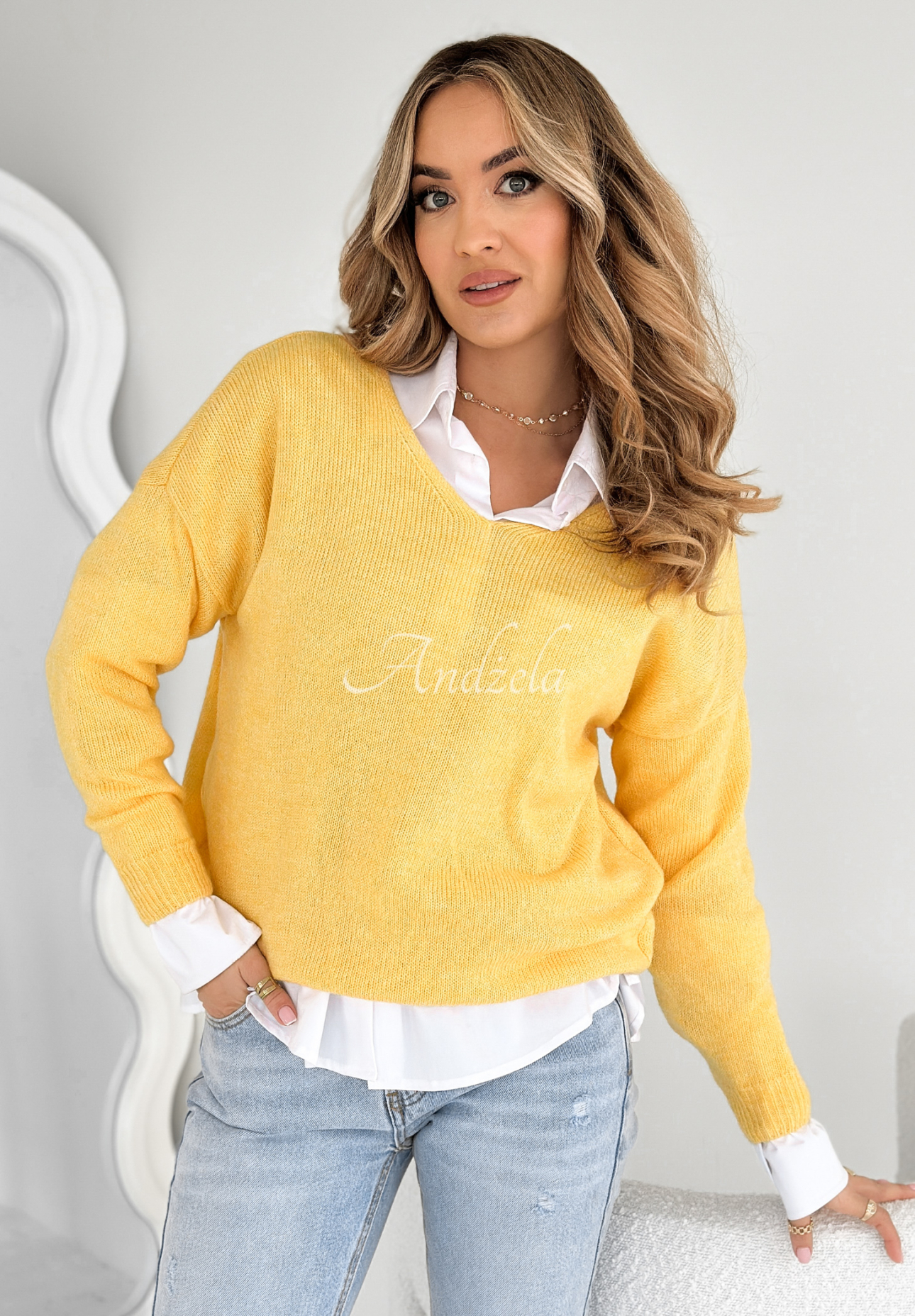 Pullover mit Ausschnitt Caffe Latte Gelb