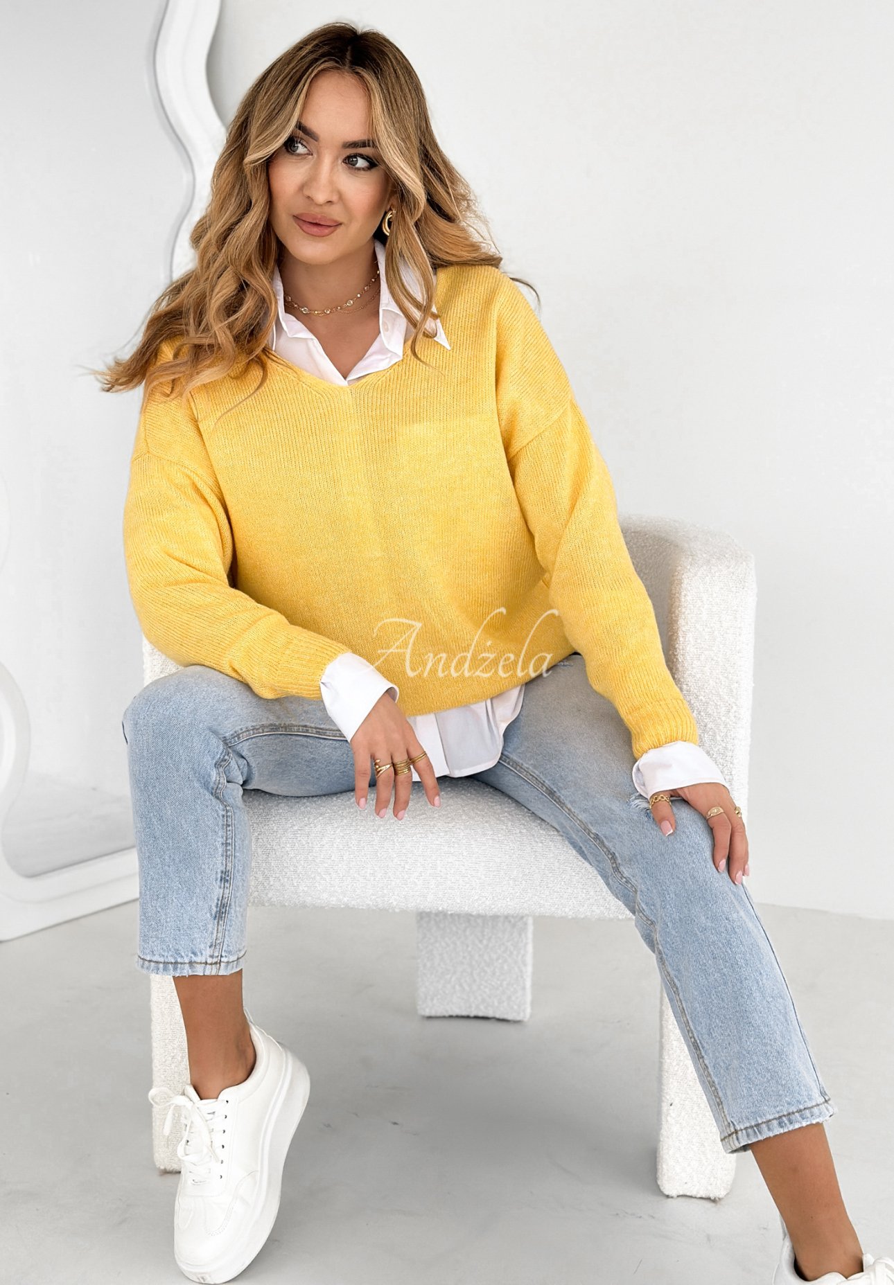 Pullover mit Ausschnitt Caffe Latte Gelb