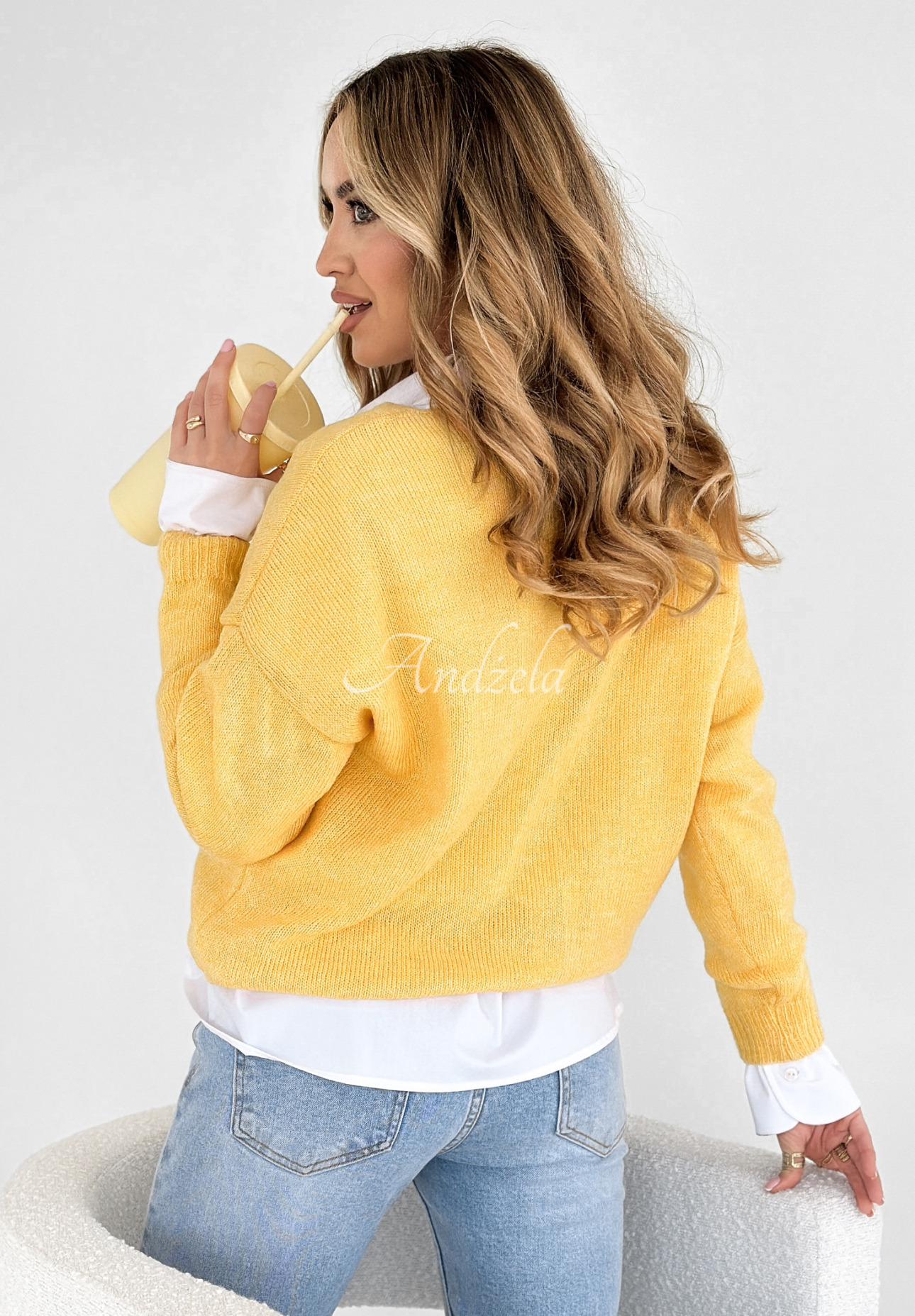 Pullover mit Ausschnitt Caffe Latte Gelb