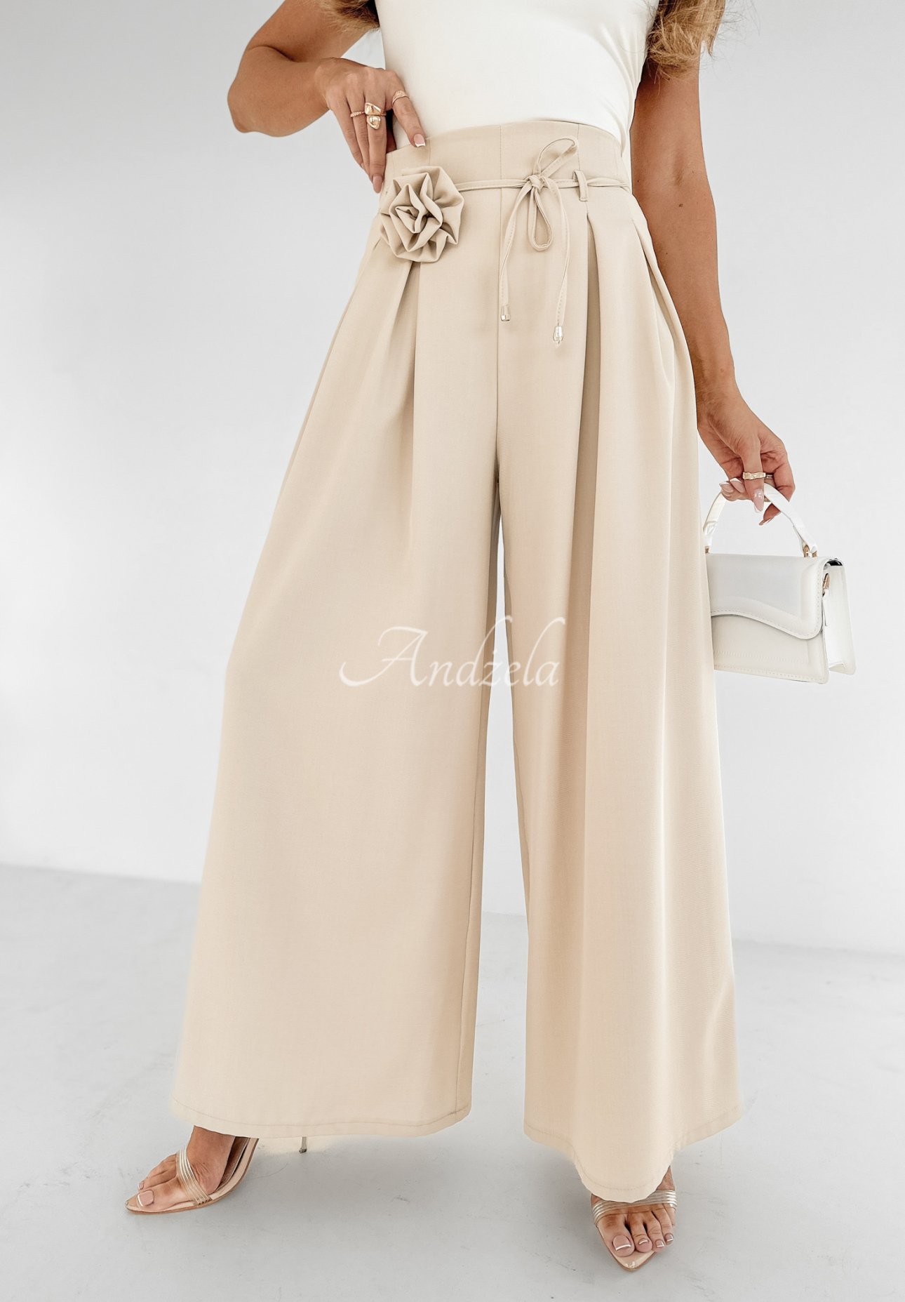 Stoffhose wide leg mit Rose Make Me Happier Beige