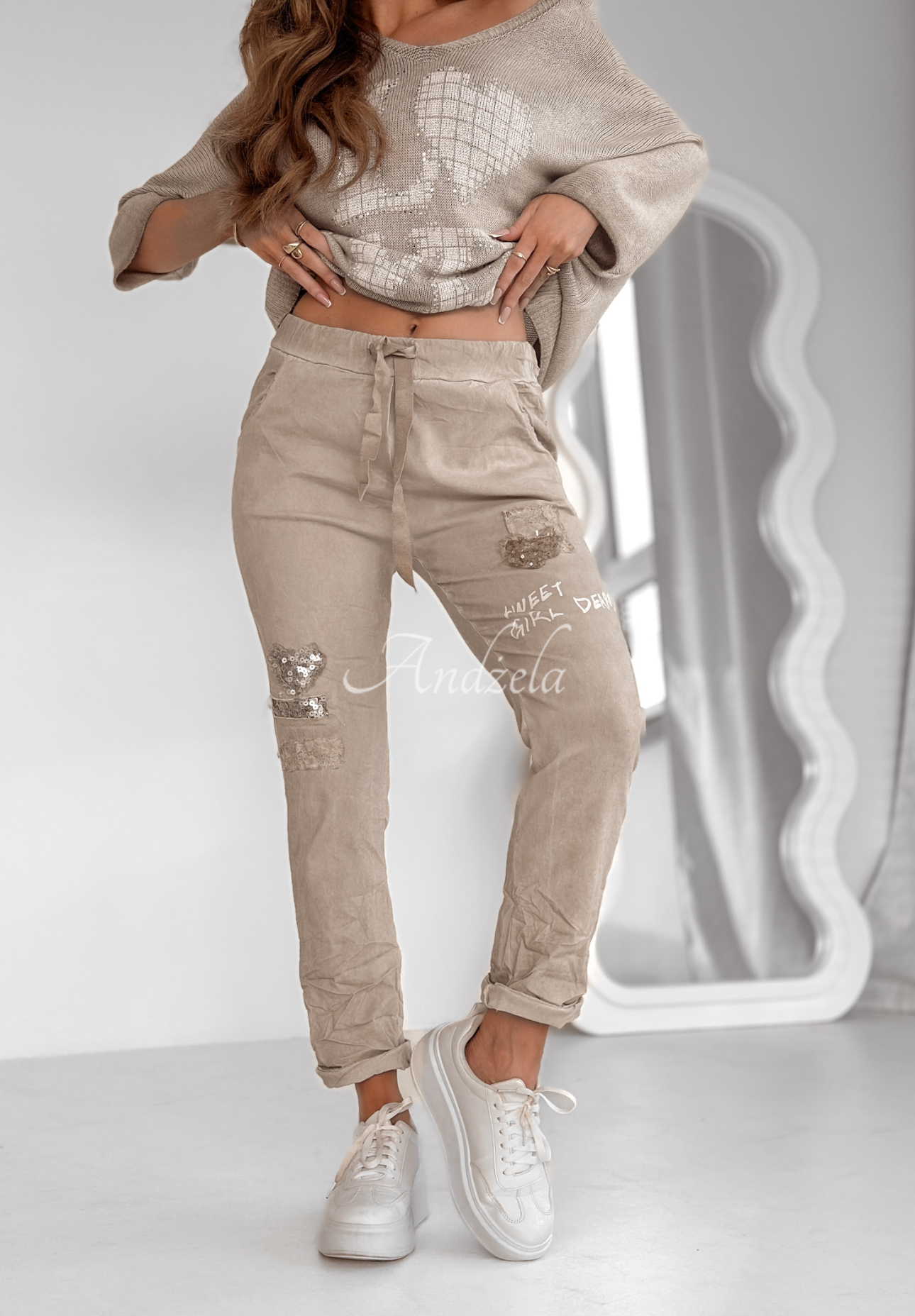 Hose mit Pailletten-Applikationen Sweet Girl Beige