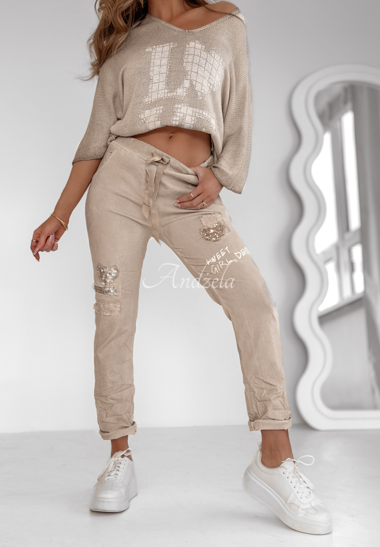 Hose mit Pailletten-Applikationen Sweet Girl Beige