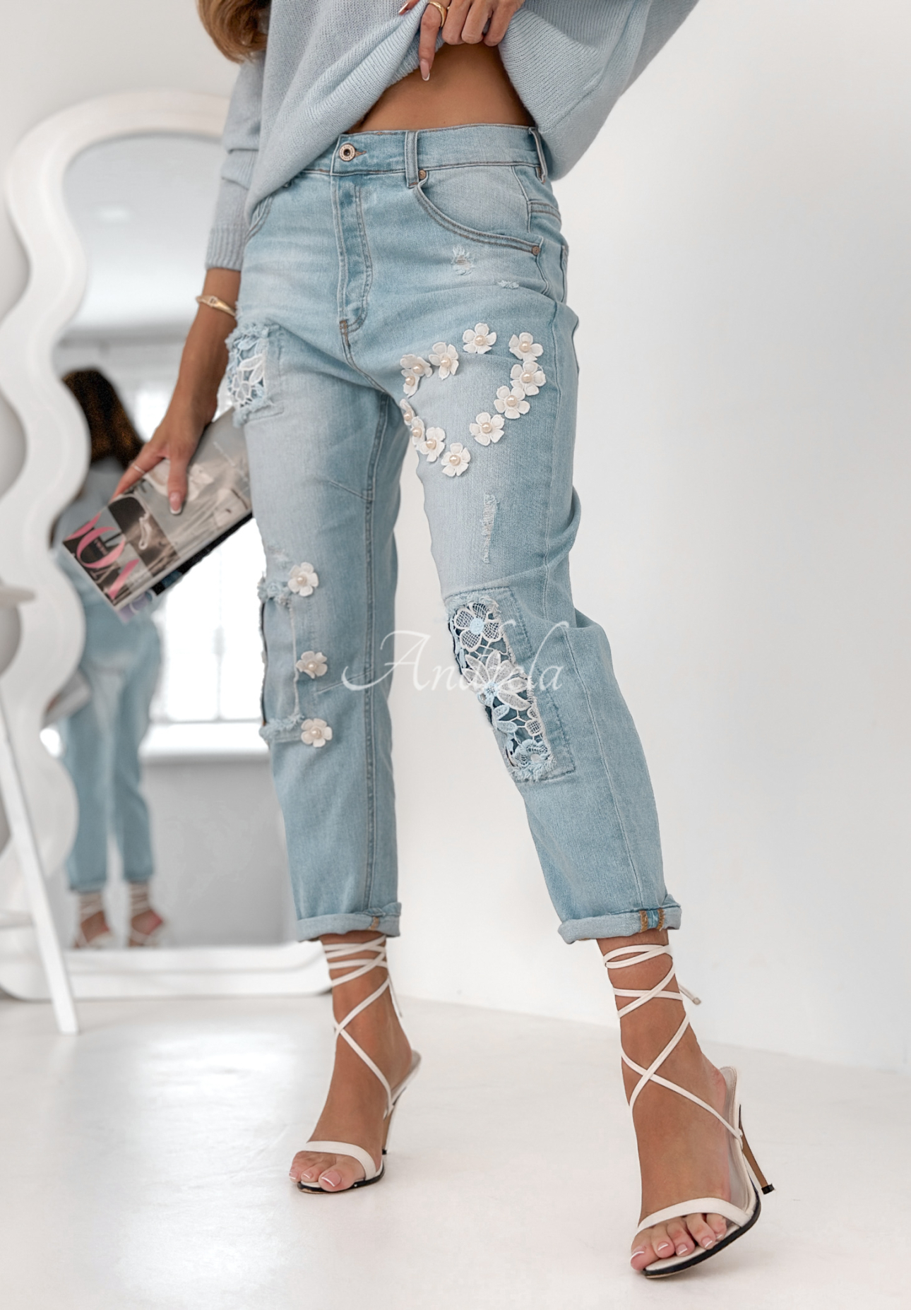 Jeans mit Flicken That One Place Blau