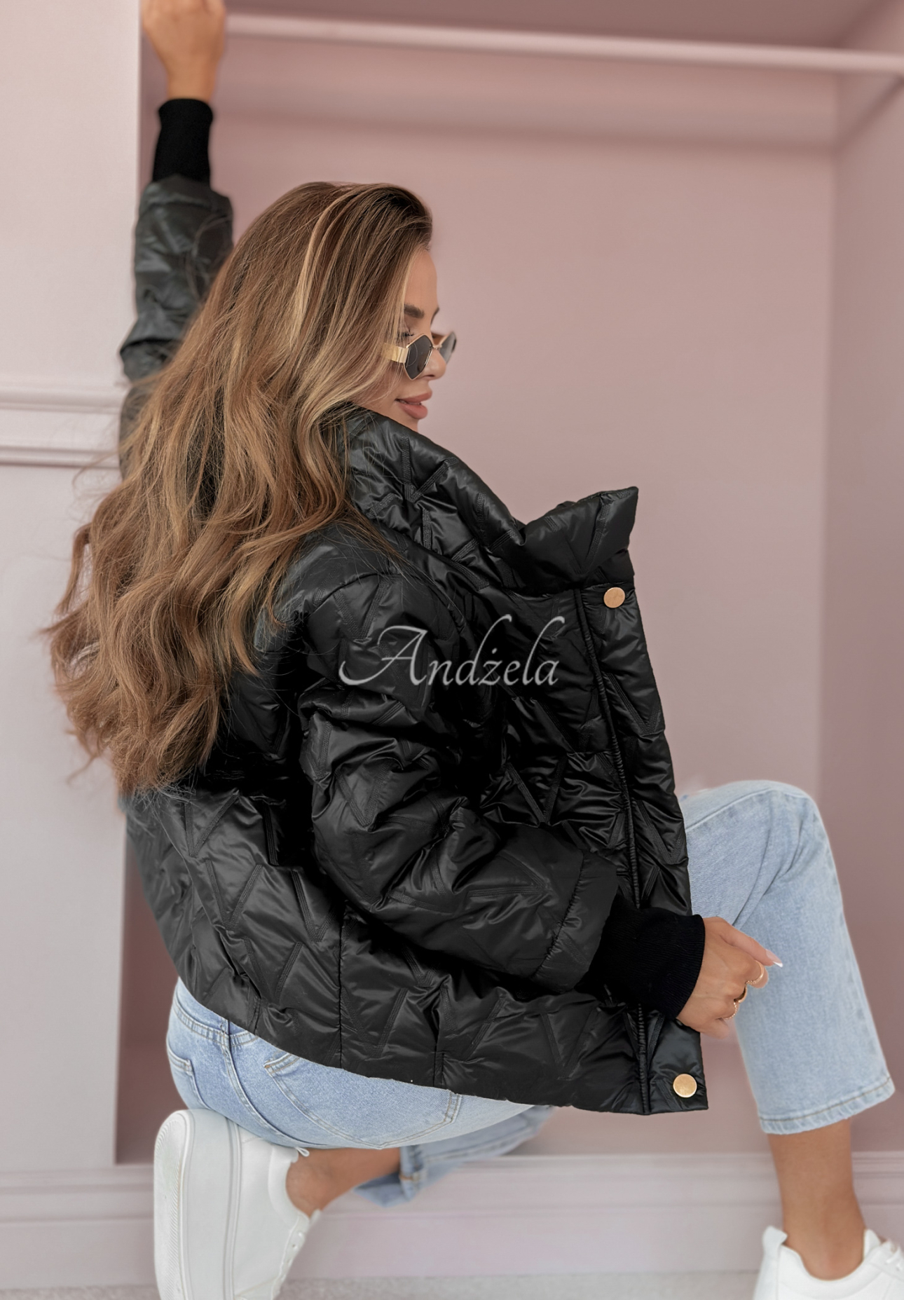 Touch Of Spring short quilted jacket black