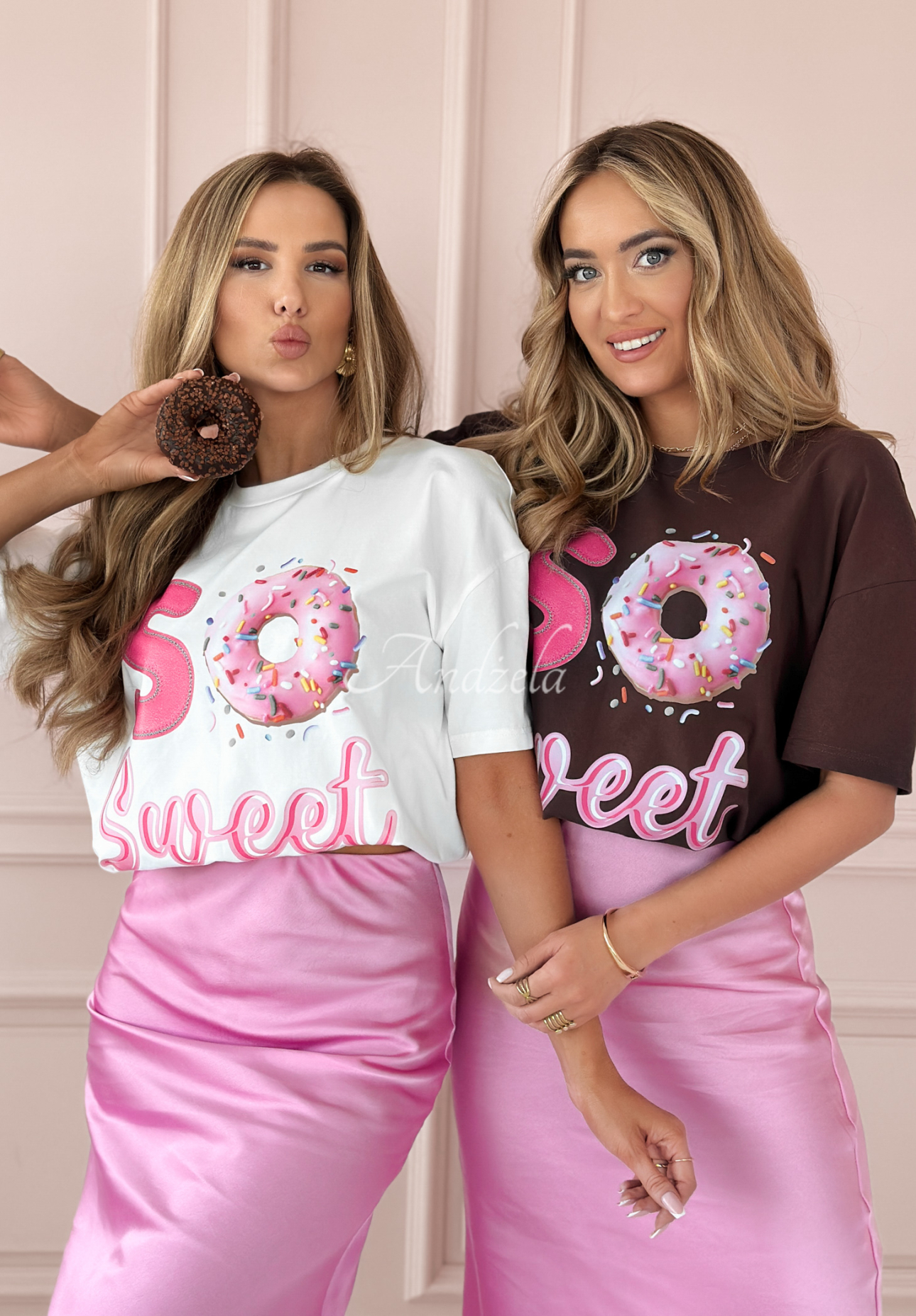 T-Shirt mit Aufdruck So Sweet Ecru