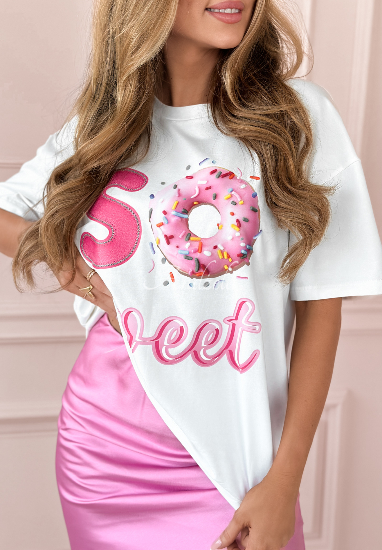 T-Shirt mit Aufdruck So Sweet Ecru