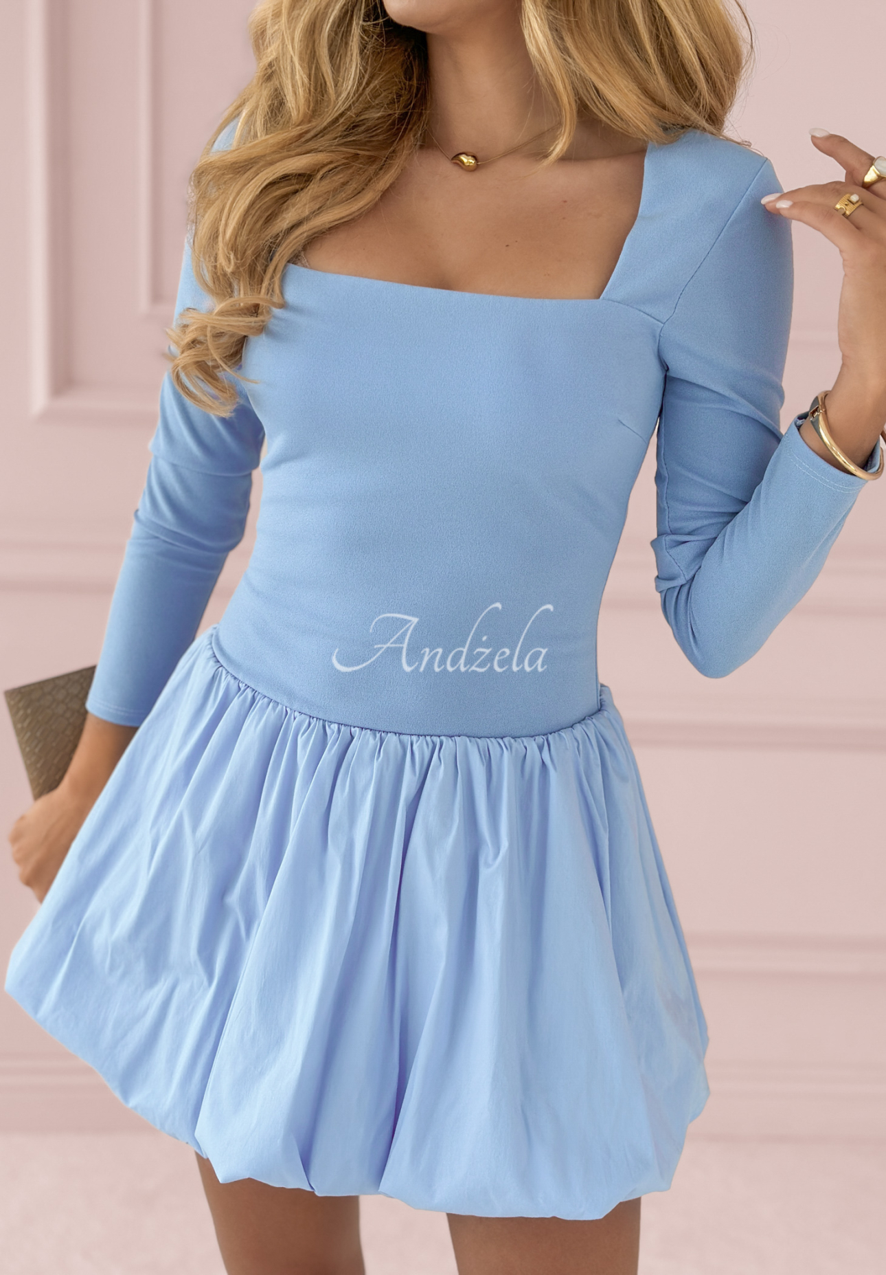Bombshell dress with a diamond neckline Madame Lovely blue