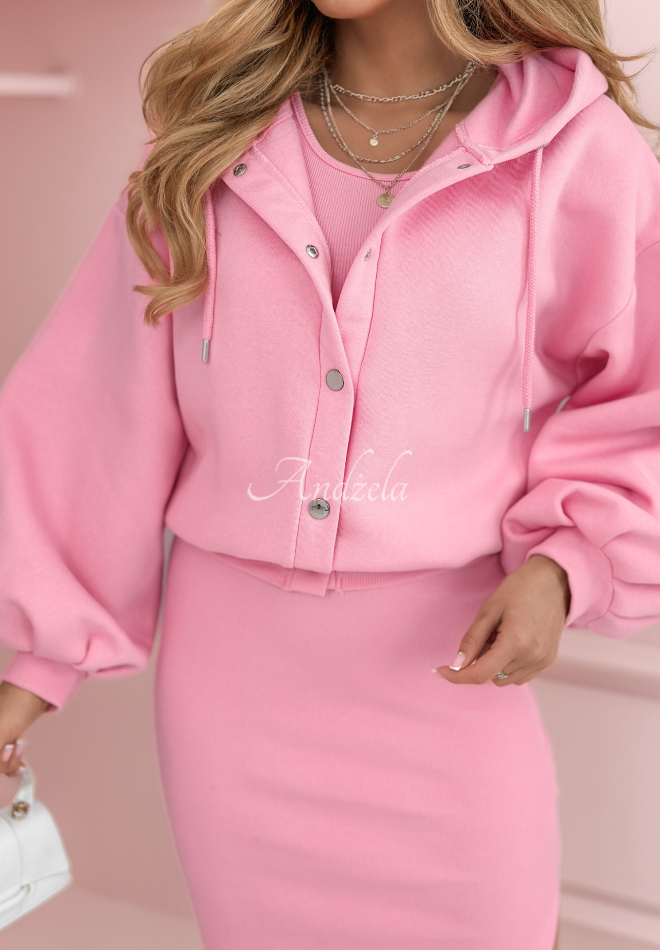 Gestreiftes Set aus Kleid und Sweatshirt Unlike You Rosa