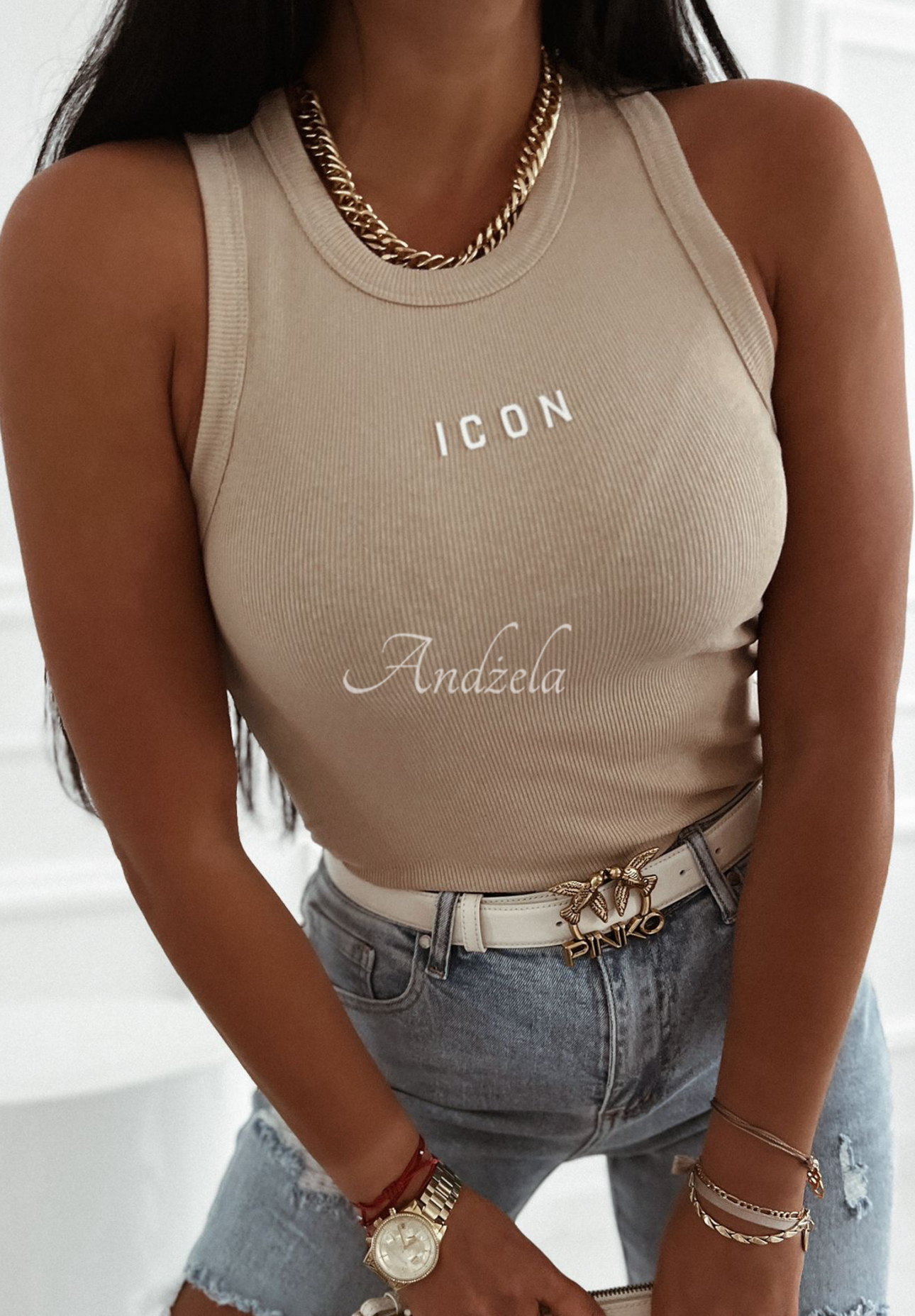 Ribbed top with Icon lettering beige