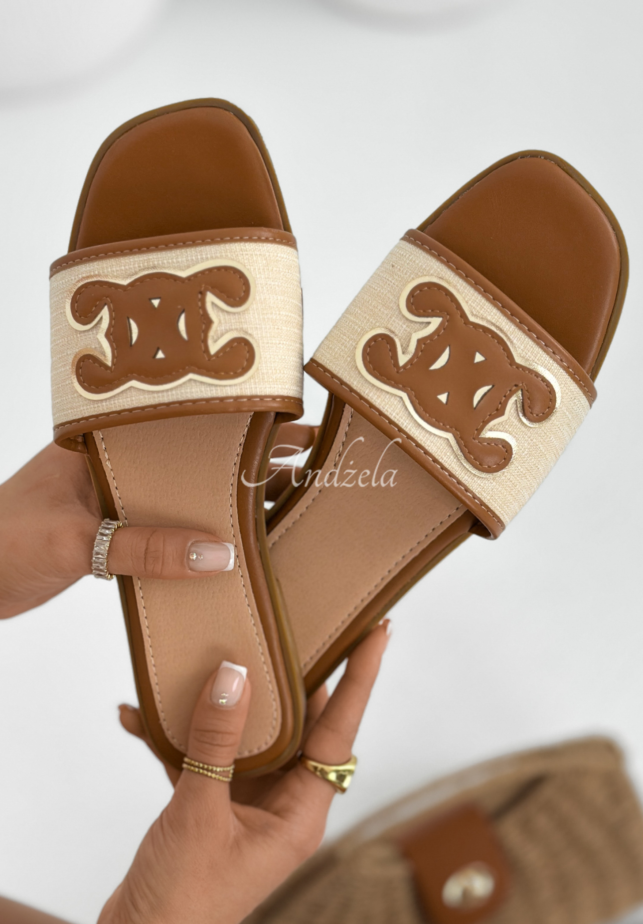 Klapki Beach Walks camelowe