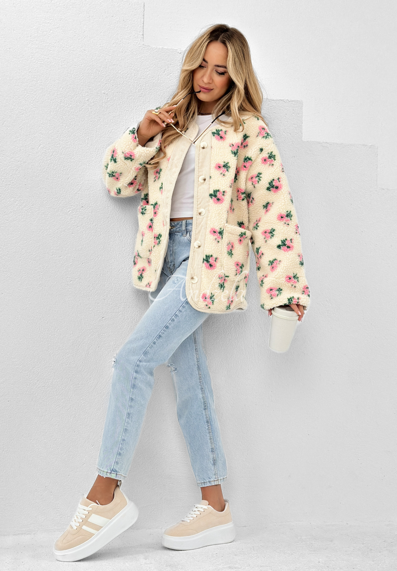 Flower Fluffs fleece jacket beige