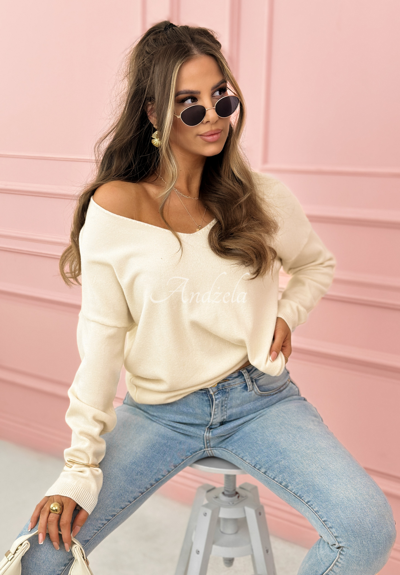 Lightweight sweater with neckline Sensibility ecru