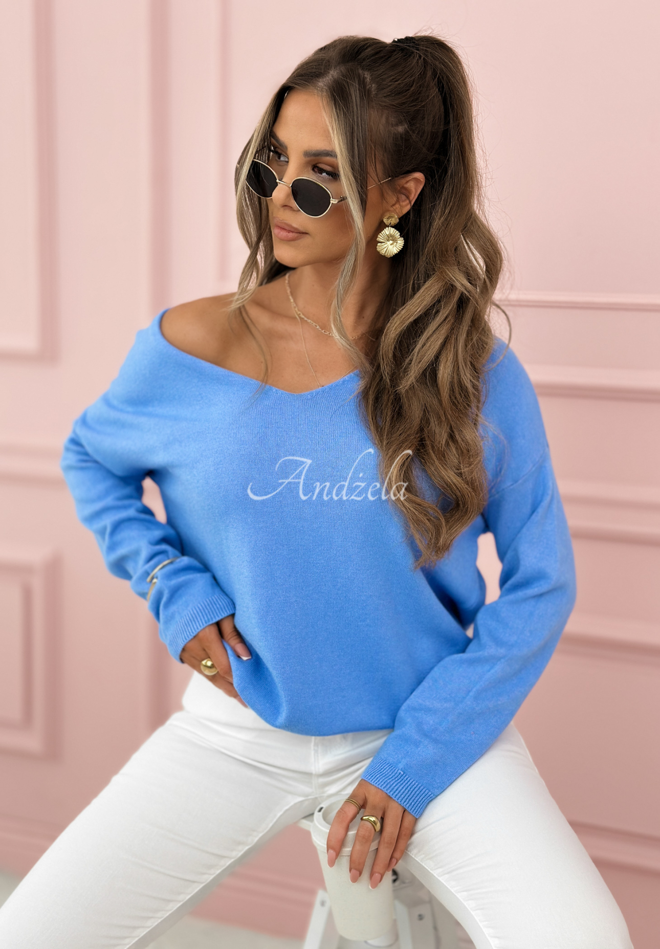 Lightweight sweater with neckline Sensibility blue