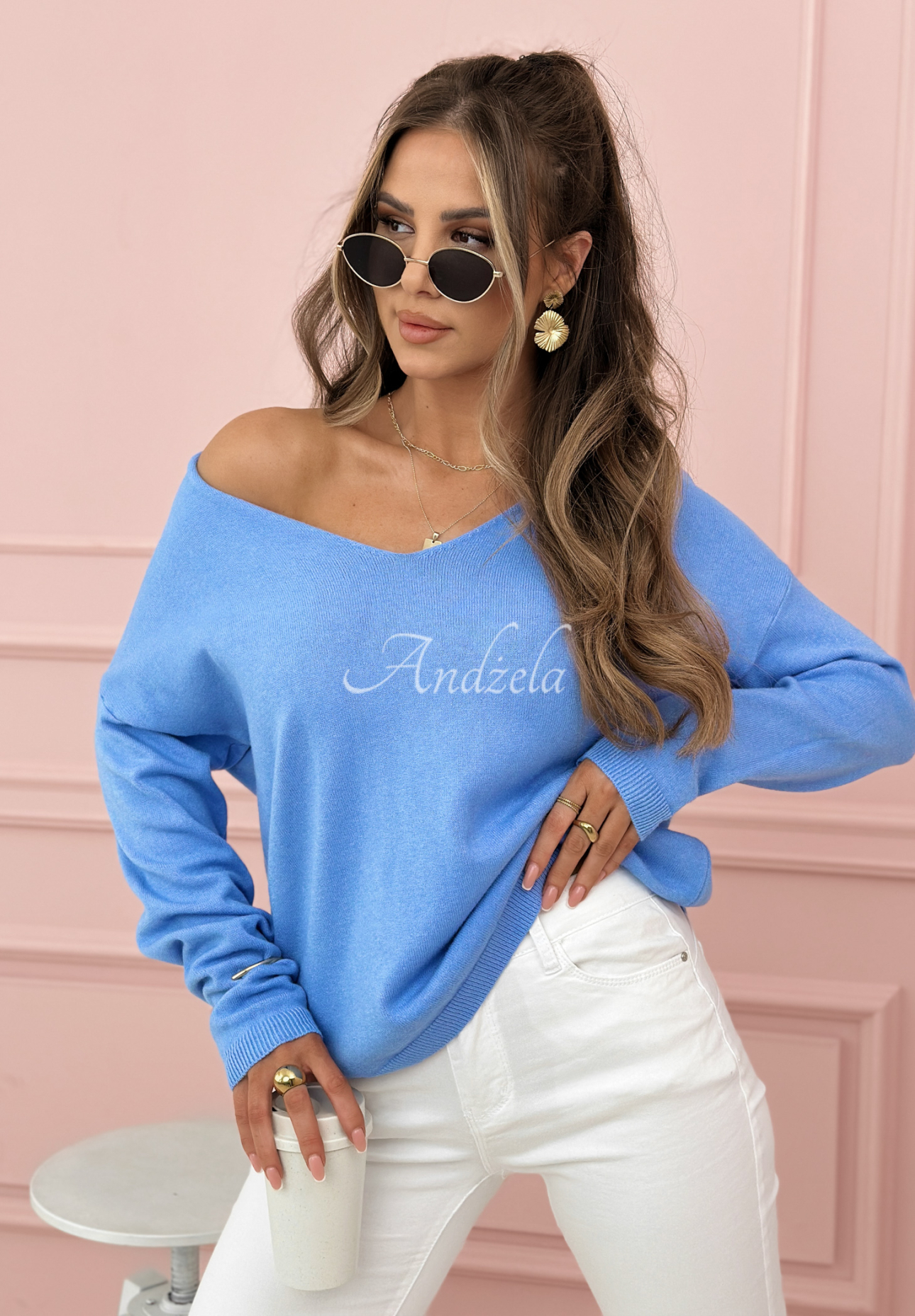 Lightweight sweater with neckline Sensibility blue