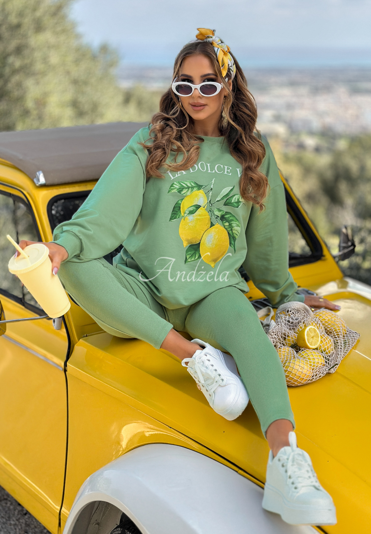 Set Sweatshirt und Leggins mit Zitronenmuster La Dolce Vita Grün